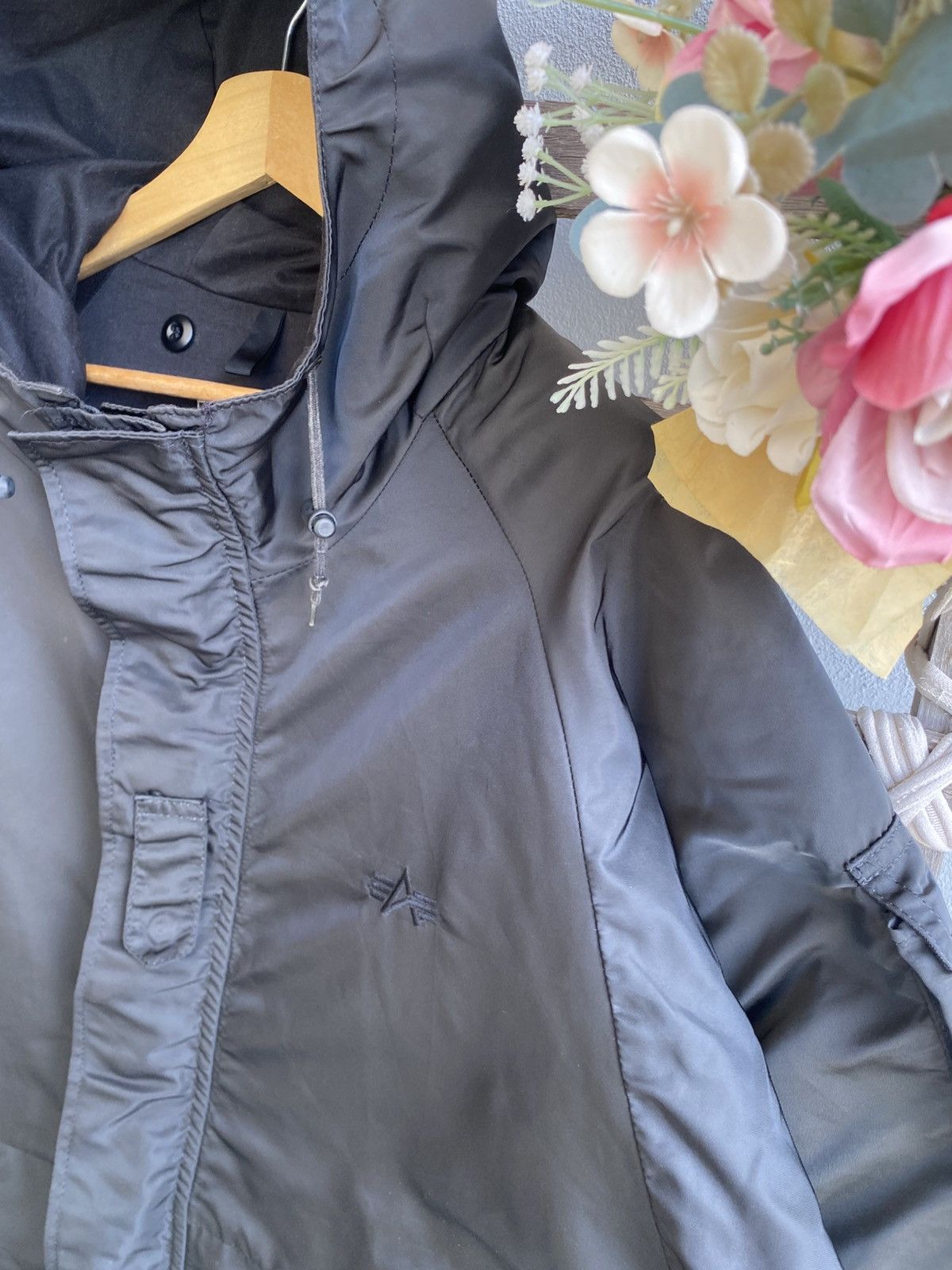 Alpha Industries Alpha Industries Hooded Puffer Jacket Minimal Logo, Boxy Fit Size US XL / EU 56 / 4 - 5 Thumbnail