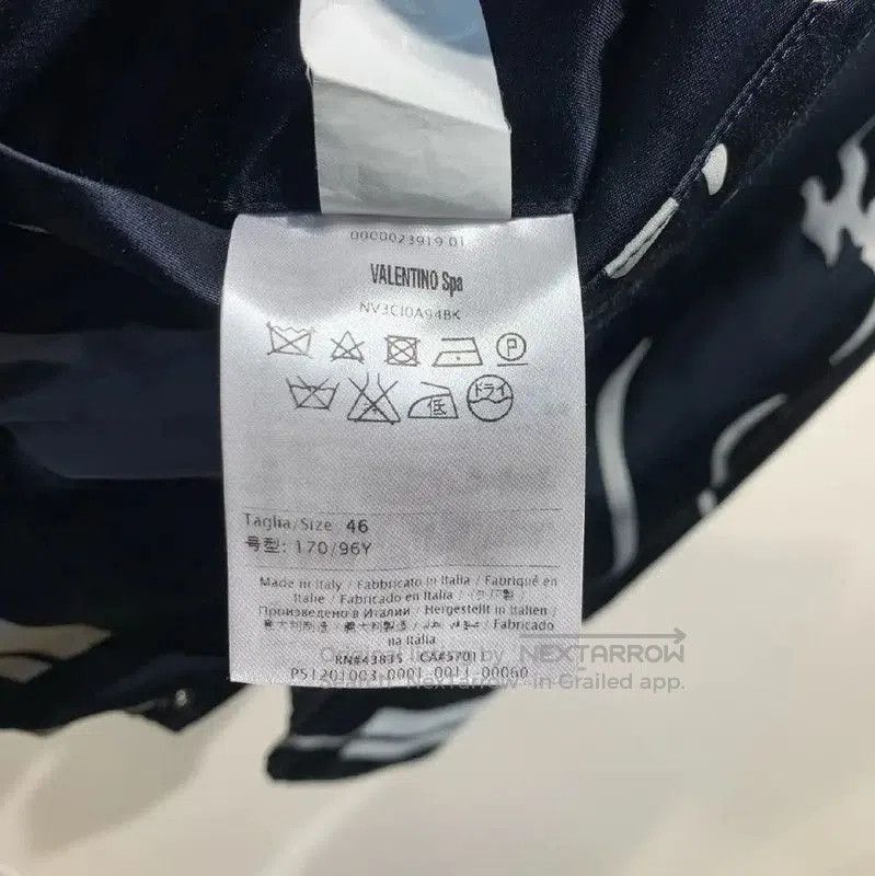 Other Valentino Multi-Color Silk Men's Outerwear . Size US M / EU 48-50 / 2 - 8 Thumbnail