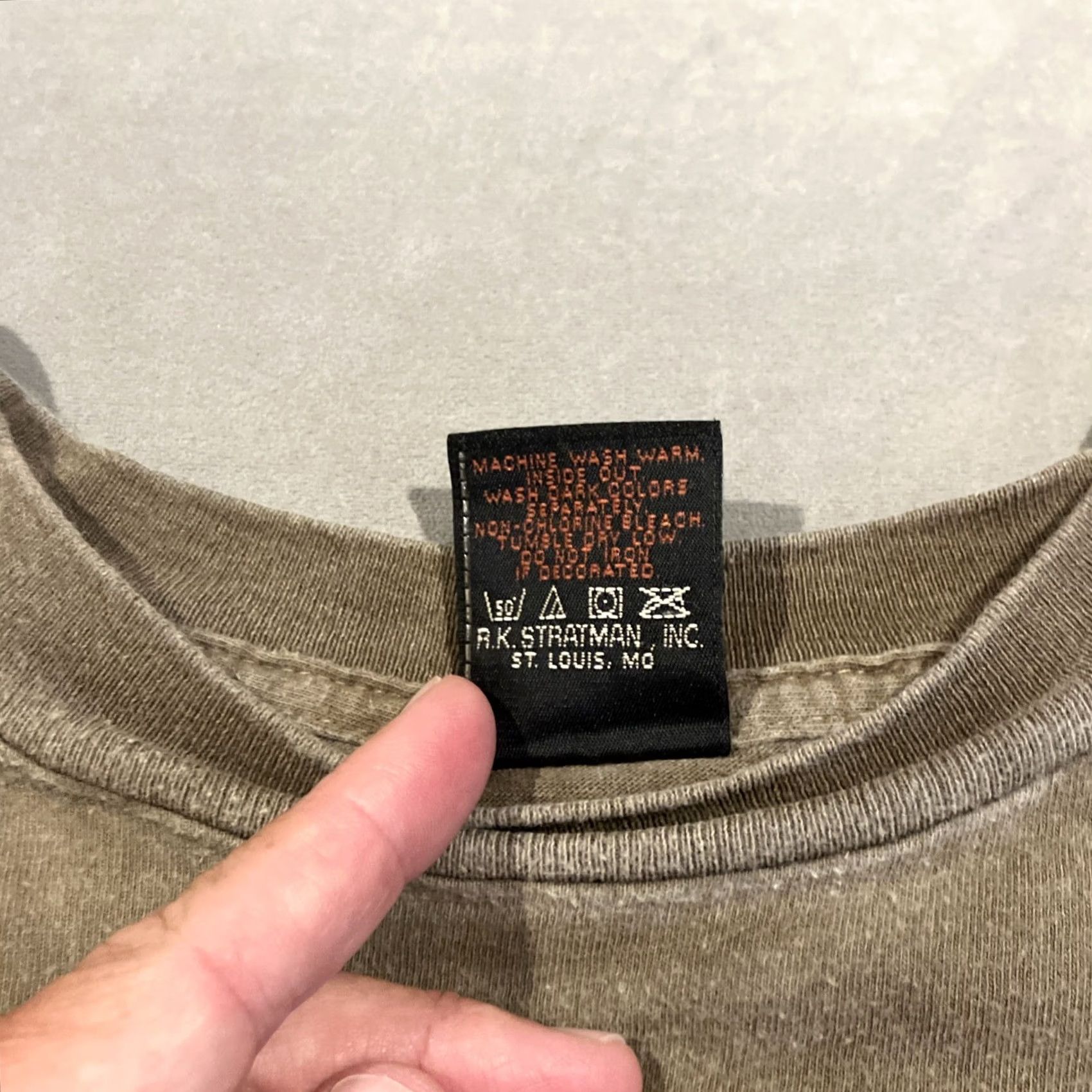 Harley Davidson VINTAGE Harley-Davidson Suffolk County New York Single Stitch T Shirt XXL Brown Mens T-Shirt Short Sleeve 2XL Size US XXL / EU 58 / 5 - 5 Thumbnail