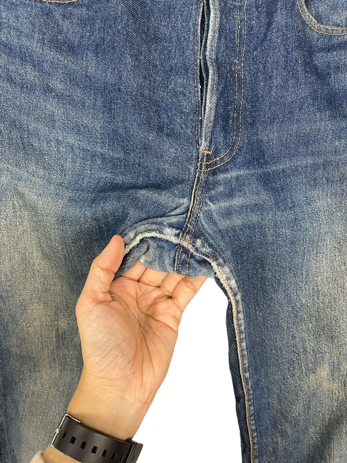 Levi's Vintage Levis Button Fly Distressed Jean Size US 30 / EU 46 - 9 Thumbnail