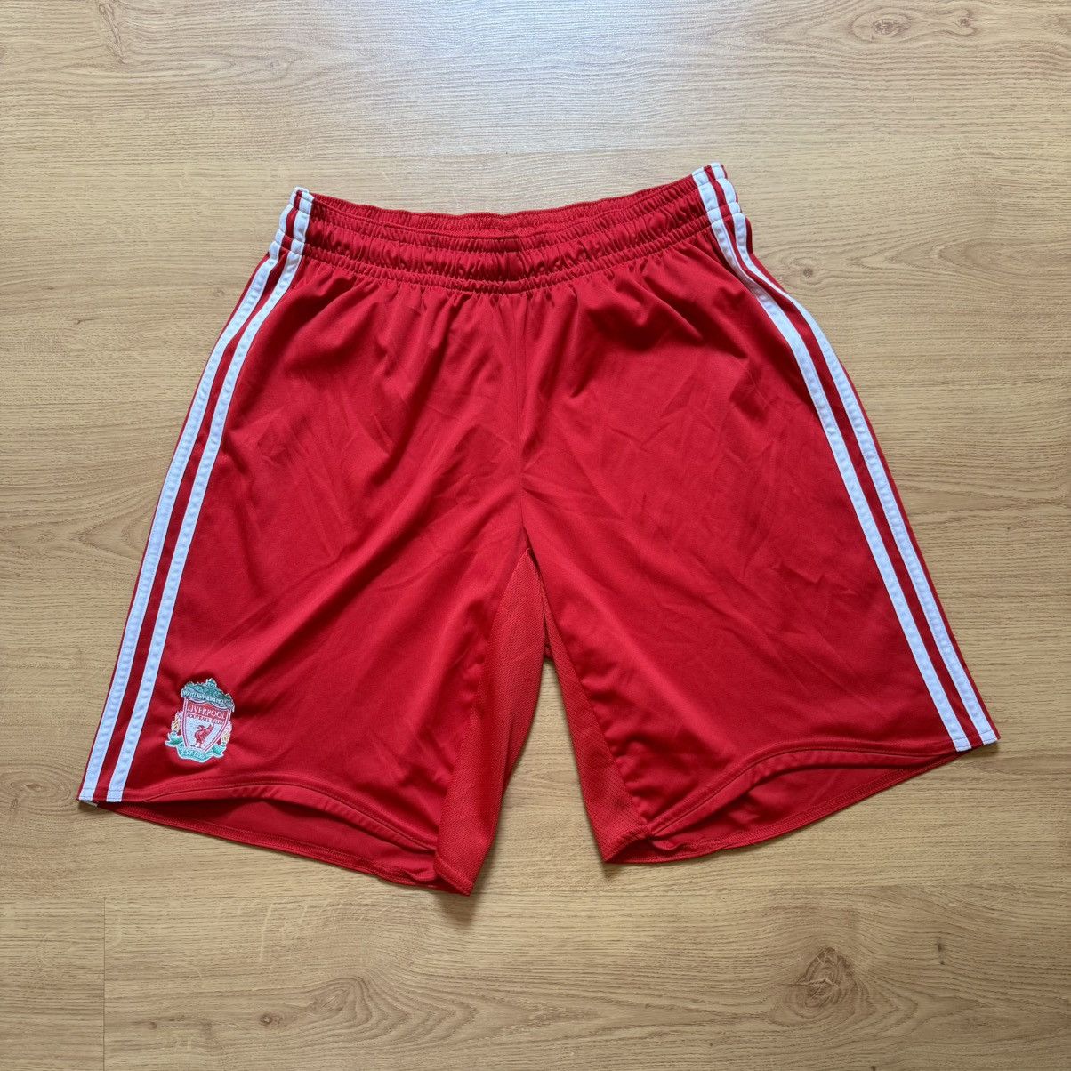 Adidas Liverpool Adidas Shorts Home 2008 Size US 33 - 1 Thumbnail