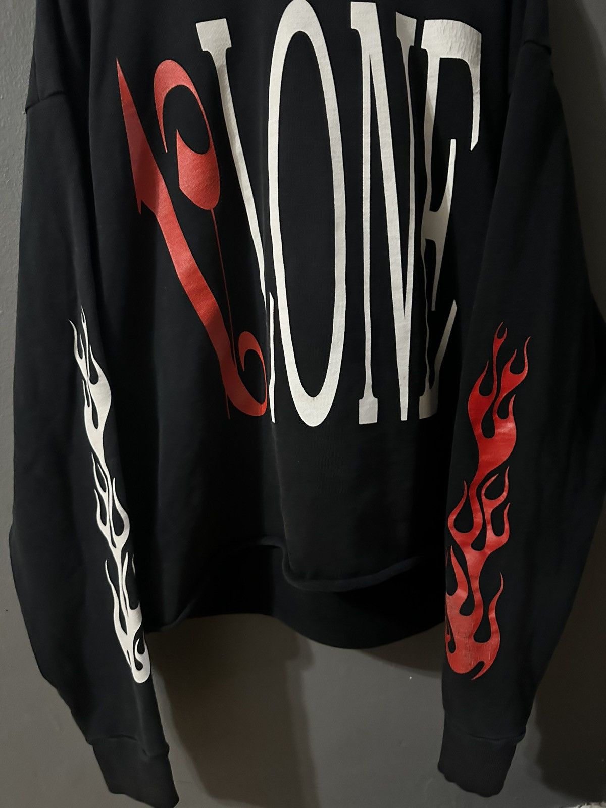 Palm Angels × Vlone VLONE X PALM ANGELS RED FLAME CROPPED HOODIE Size US M / EU 48-50 / 2 - 2 Thumbnail