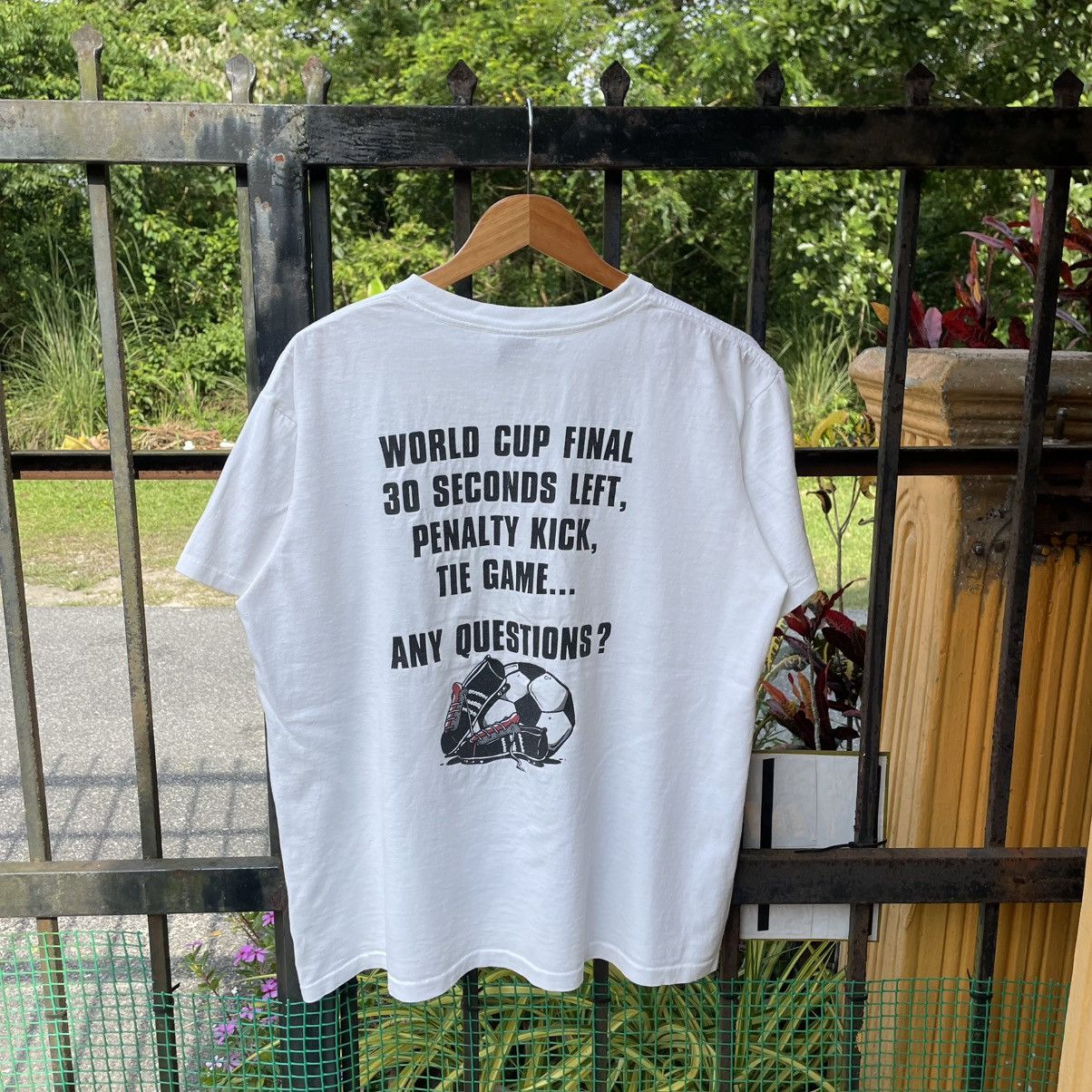 No Fear 🔥Vintage 90s No Fear Fifa World Cup Skateboard Tee Size US L / EU 52-54 / 3 - 1 Thumbnail