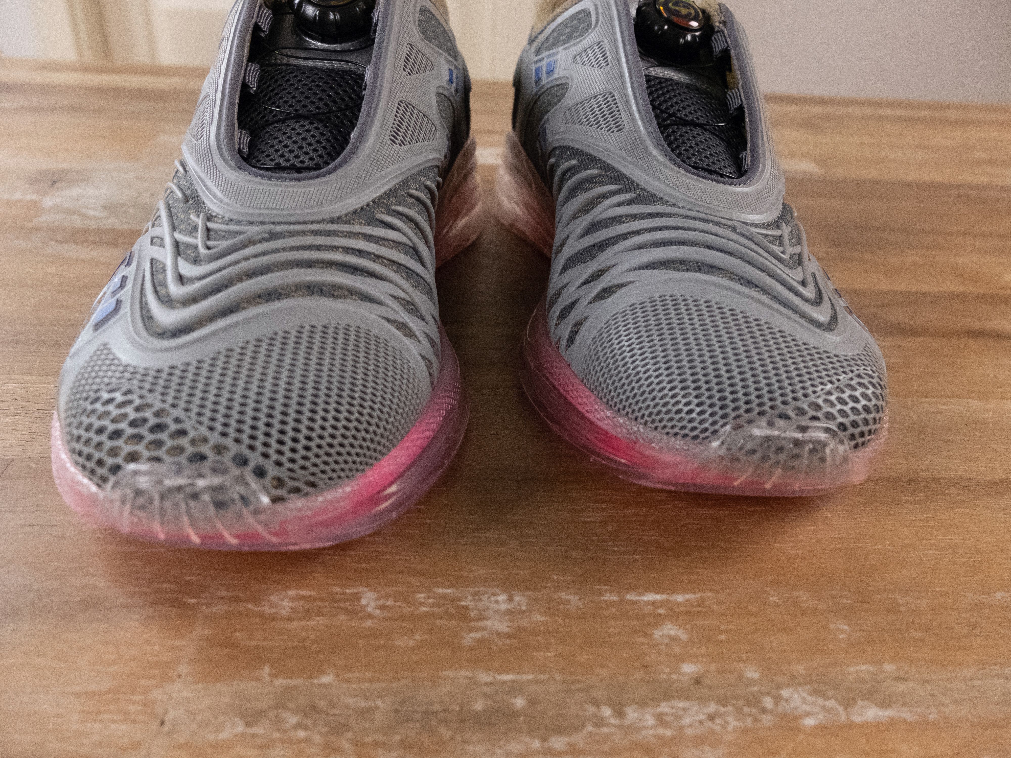 Gucci GUCCI Ultrapace R grey pink low sneakers - 9 US / 8.5 UK Size US 9 / EU 42 - 4 Thumbnail