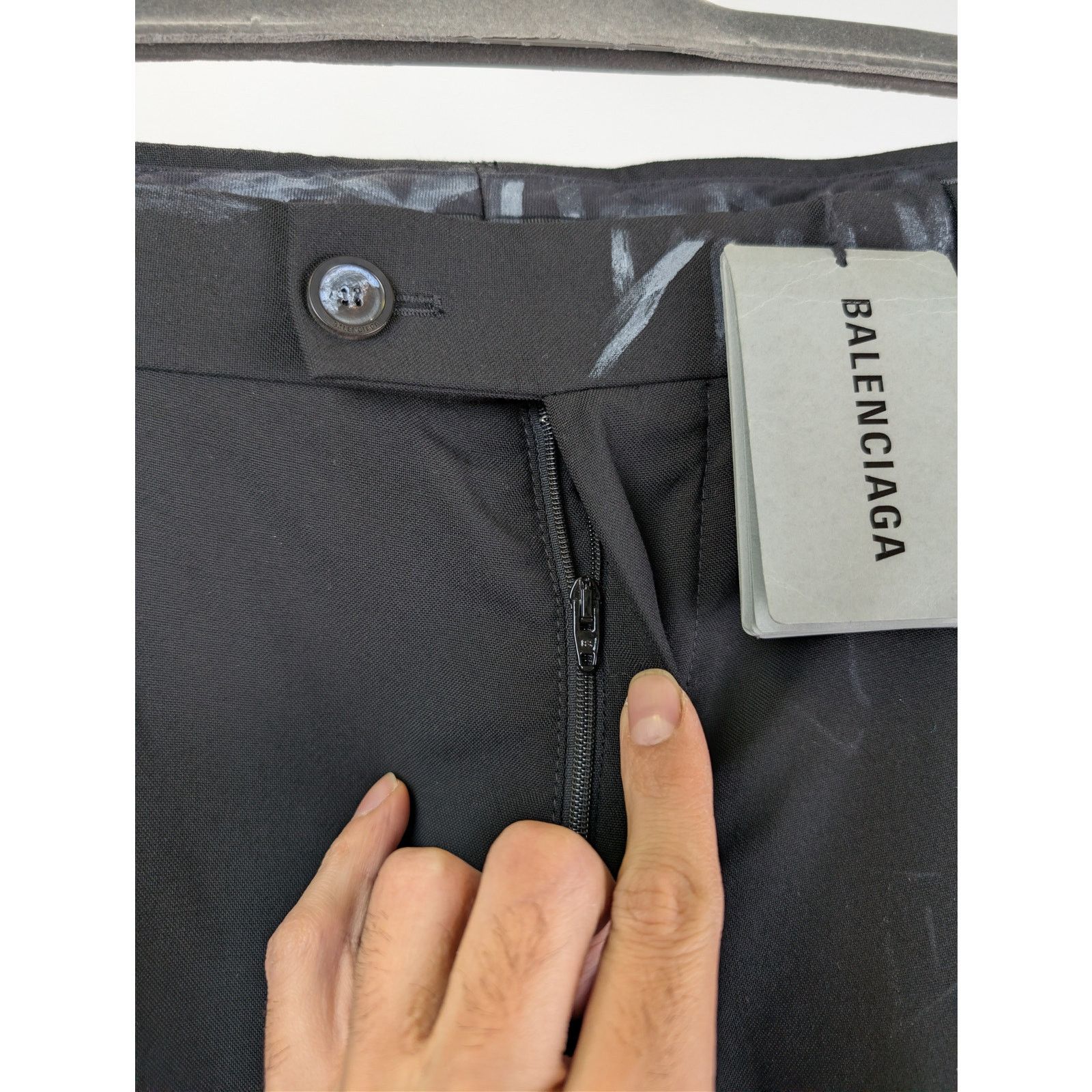Balenciaga o1rshd1 Fluid Wool Barathea Skater Tailored Pants in Black Size US 30 / EU 46 - 6 Thumbnail