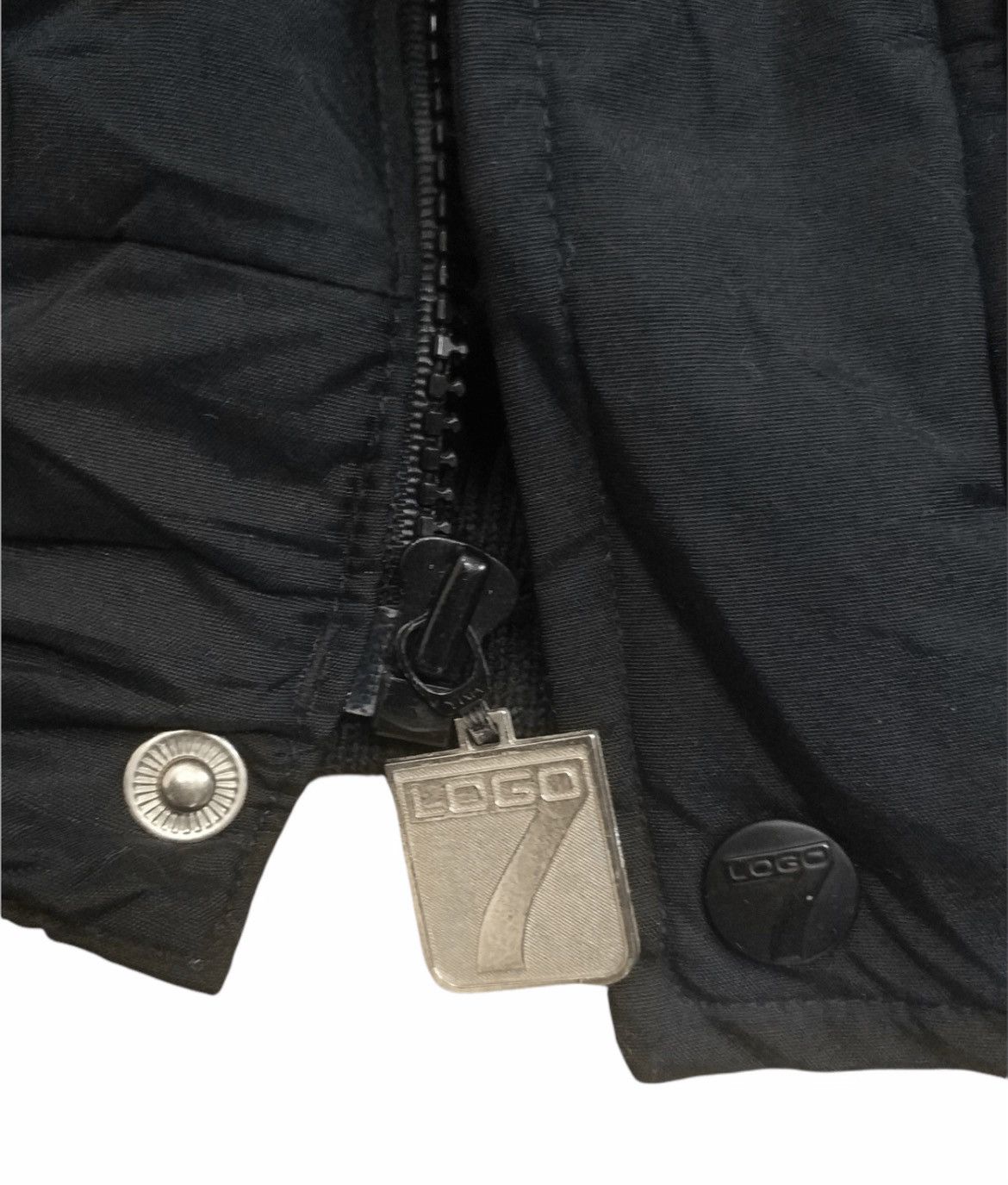 Logo 7 🔥Very Rare Raiders Logo 7 Puffer Hoodies Jacket Size US XXL / EU 58 / 5 - 7 Thumbnail