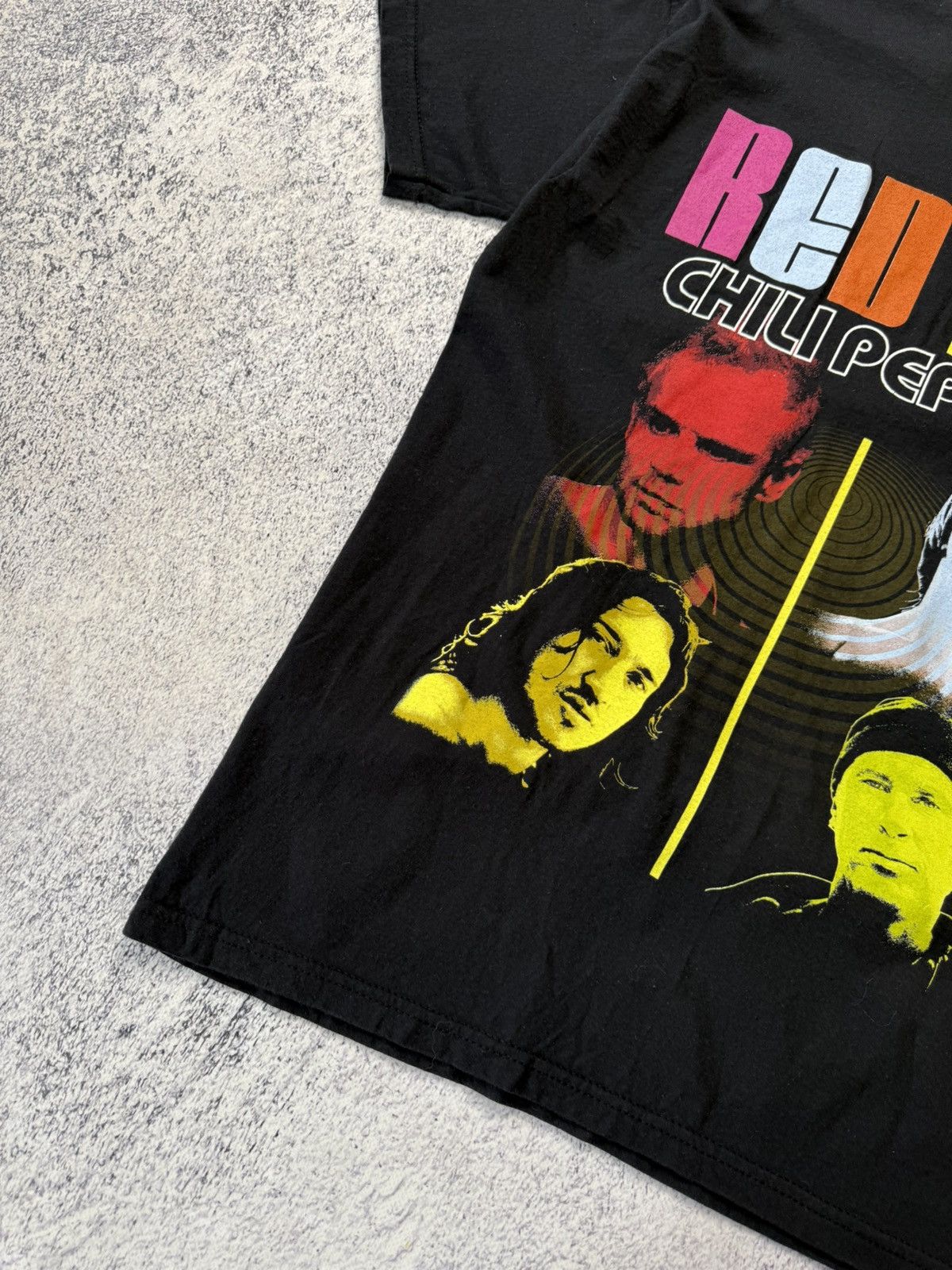 Band Tees 2004 Vintage Red Hot Chili Peppers Summer Tour Band Tee Size US M / EU 48-50 / 2 - 9 Thumbnail