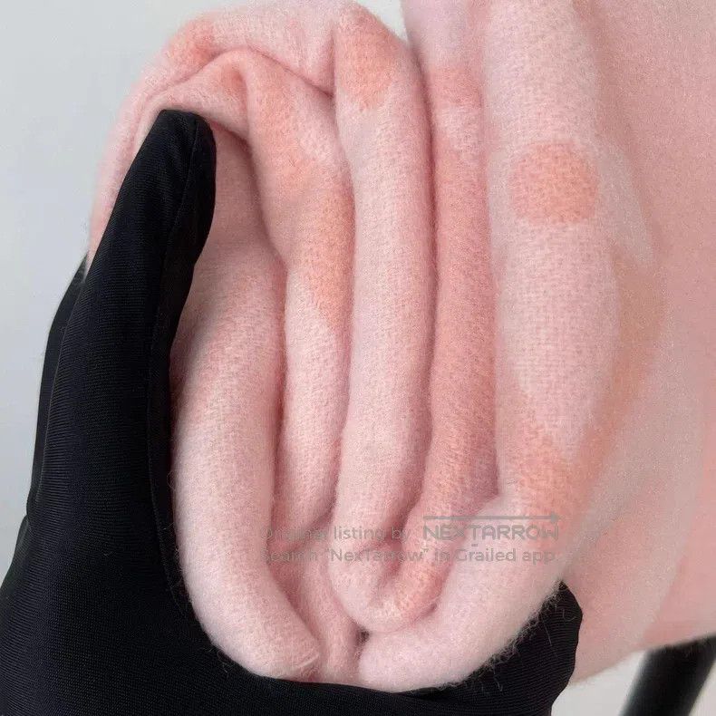 Louis Vuitton Louis Vuitton Cashmere scarf Size ONE SIZE - 2 Thumbnail