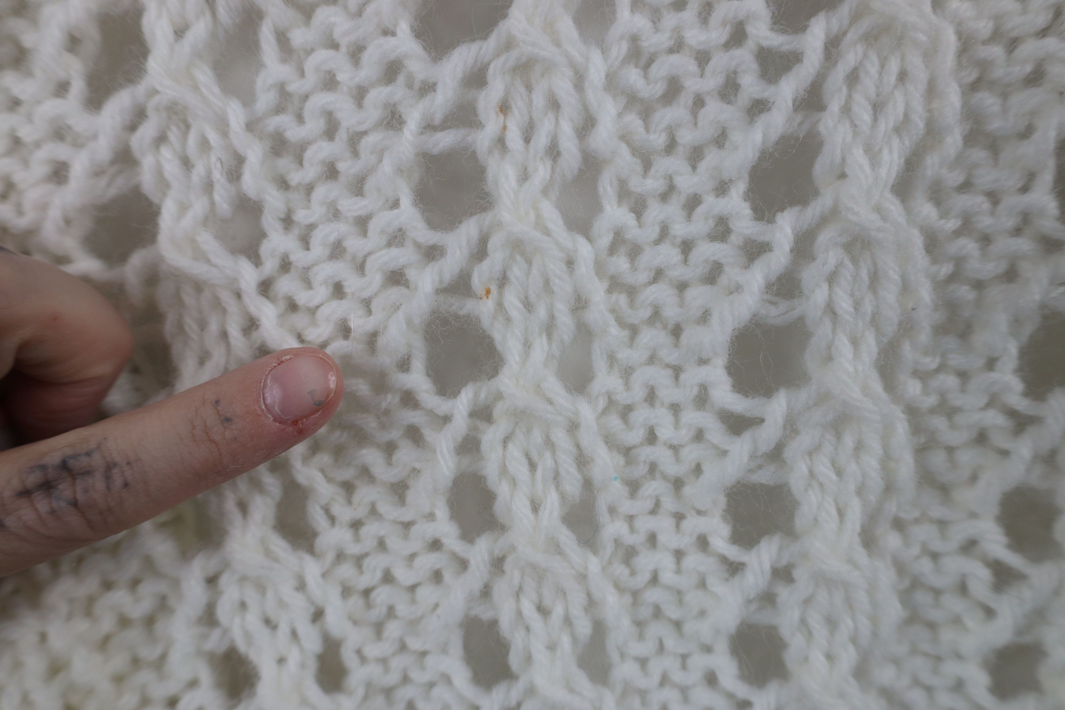 Vintage Vintage 60s 70s Streetwear Knit Open Front Sweater Vest Size L / US 10 / IT 46 - 4 Thumbnail