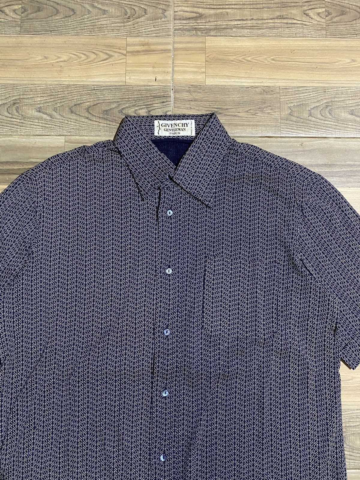 Designer × Givenchy × Vintage VINTAGE GIVENCHY GENTLEMEN MONOGRAM SHIRT Size US M / EU 48-50 / 2 - 2 Thumbnail