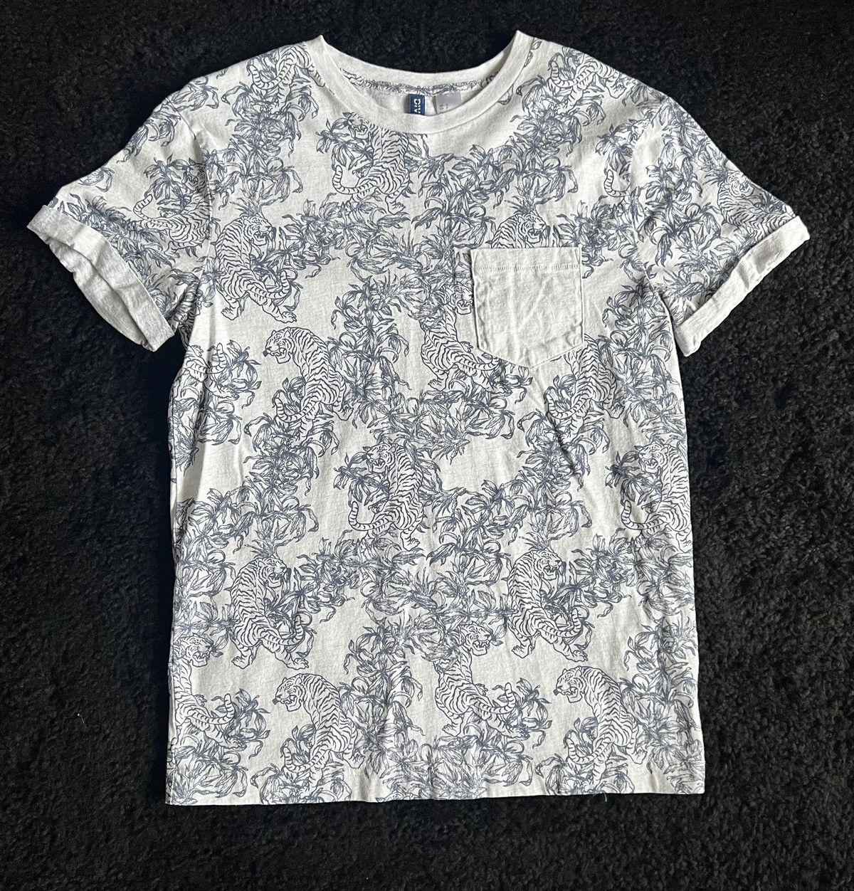 Other Graphic White T-Shirt Men’s Small Size US S / EU 44-46 / 1 - 1 Thumbnail