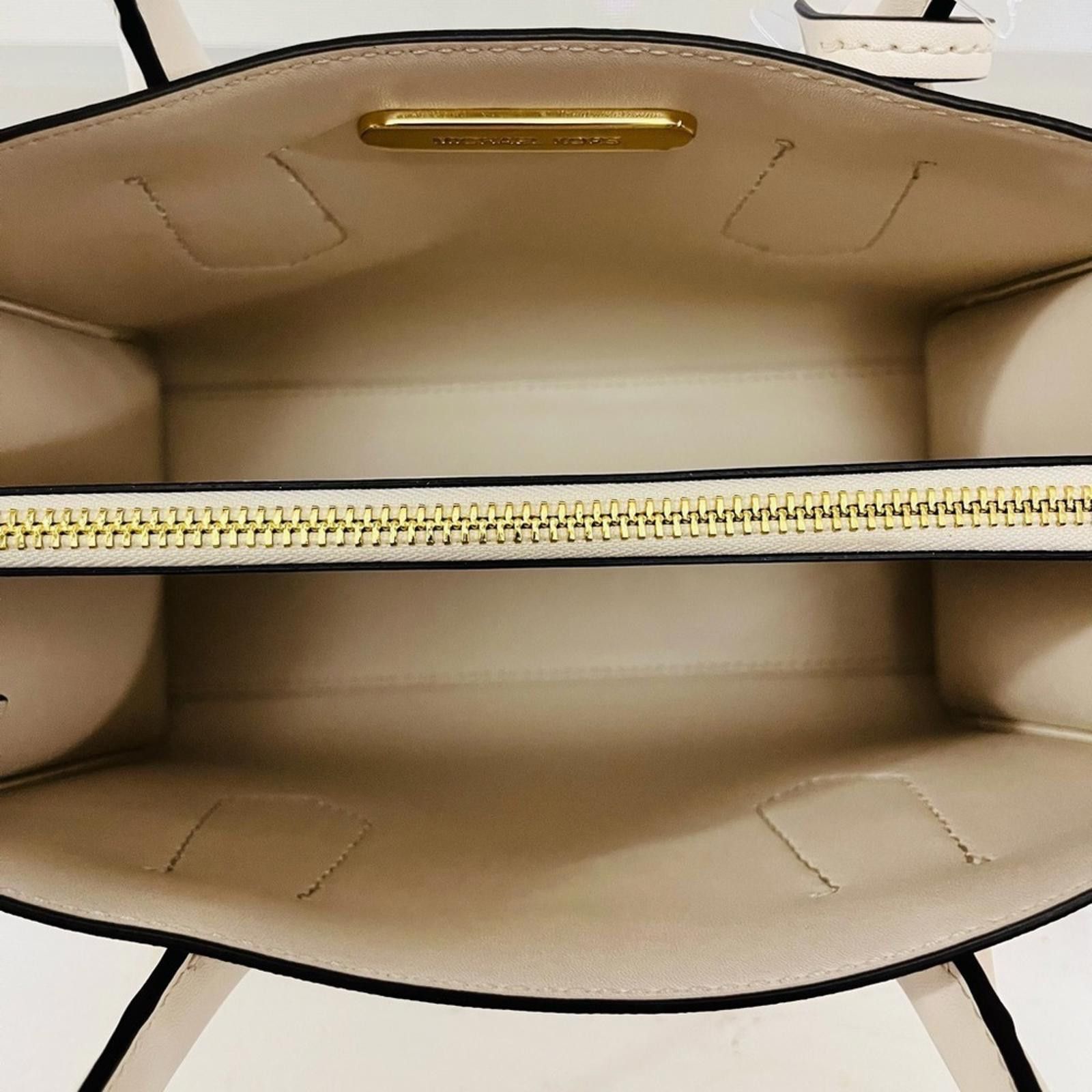 Michael Kors Michael Kors Lt Cream Maple Crossbody W/ Gold Studs Size ONE SIZE - 5 Thumbnail