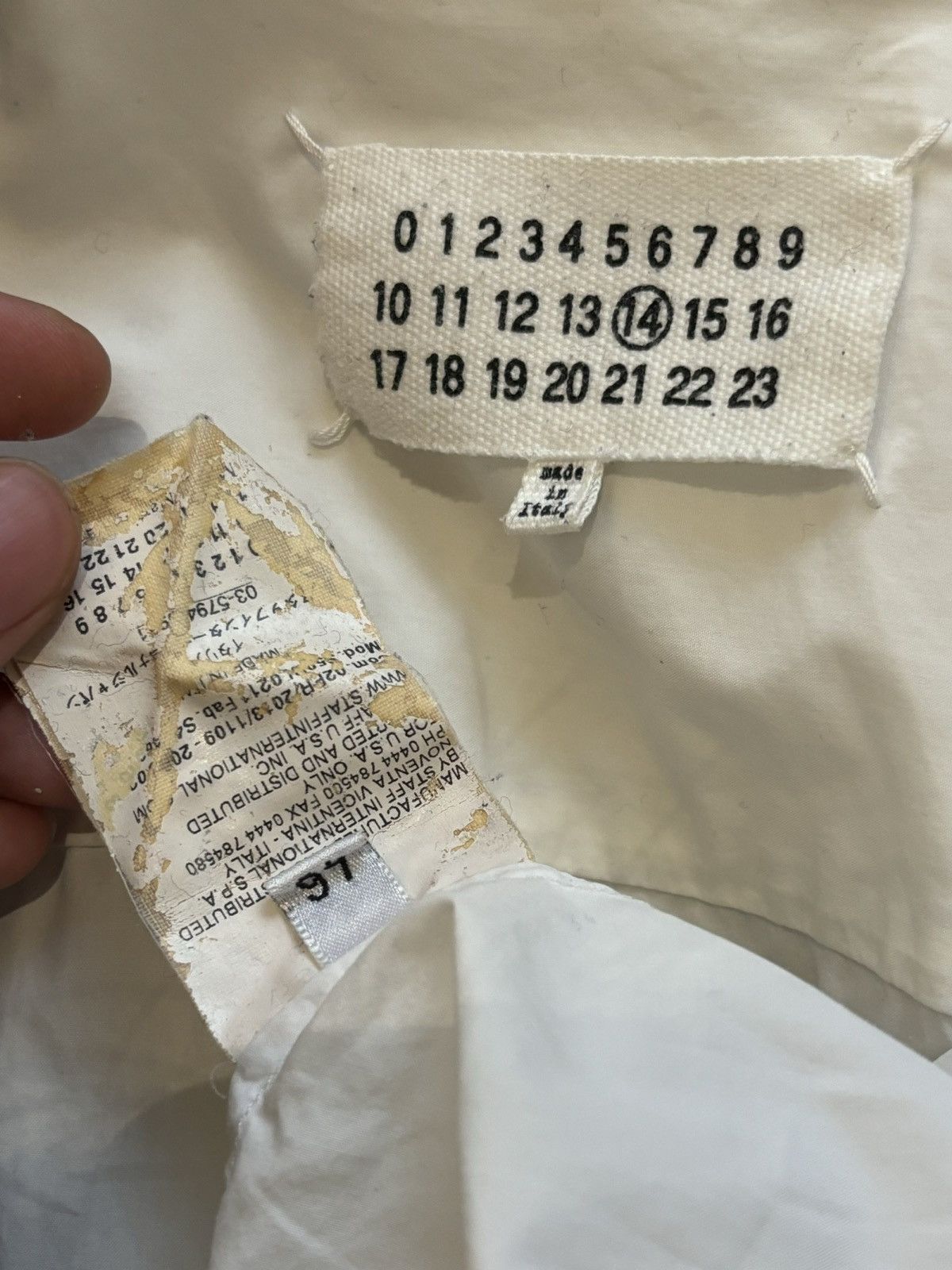 Maison Margiela Maison Martin Margiela | AW2013 Stain Trompe l'œil Shirt Size US S / EU 44-46 / 1 - 5 Thumbnail