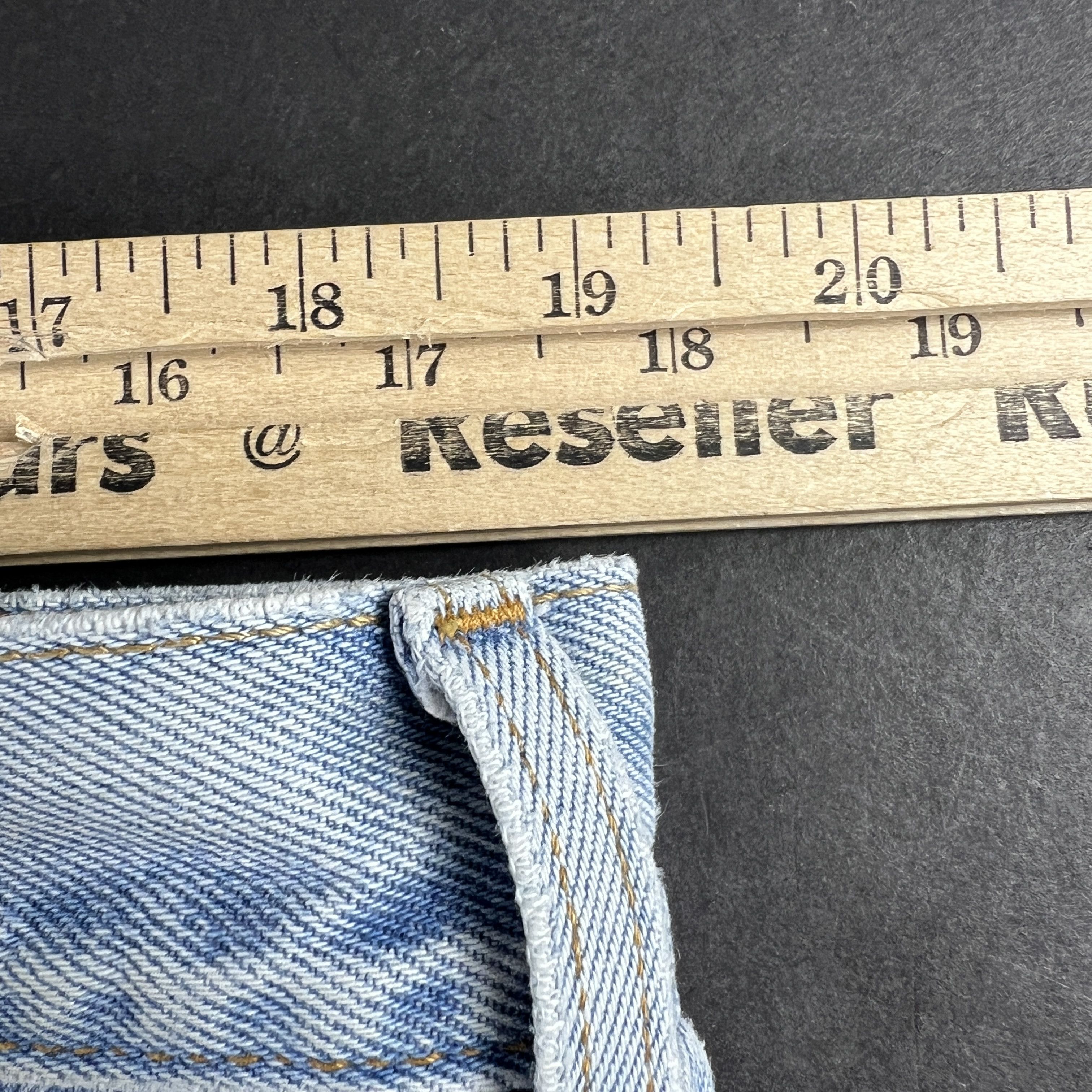 Levi's × Vintage Y2K Levi's Jeans 570 Baggy Light Blue Faded Cotton Denim Size US 38 / EU 54 - 24 Thumbnail