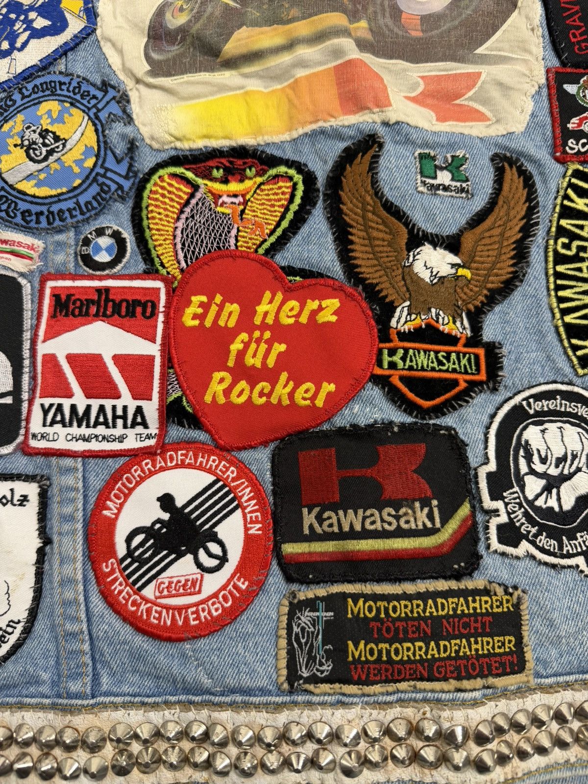 Vintage Biker Gang 80s 51States Cut Embroidered Studded Patched Vest Size US L / EU 52-54 / 3 - 22 Thumbnail