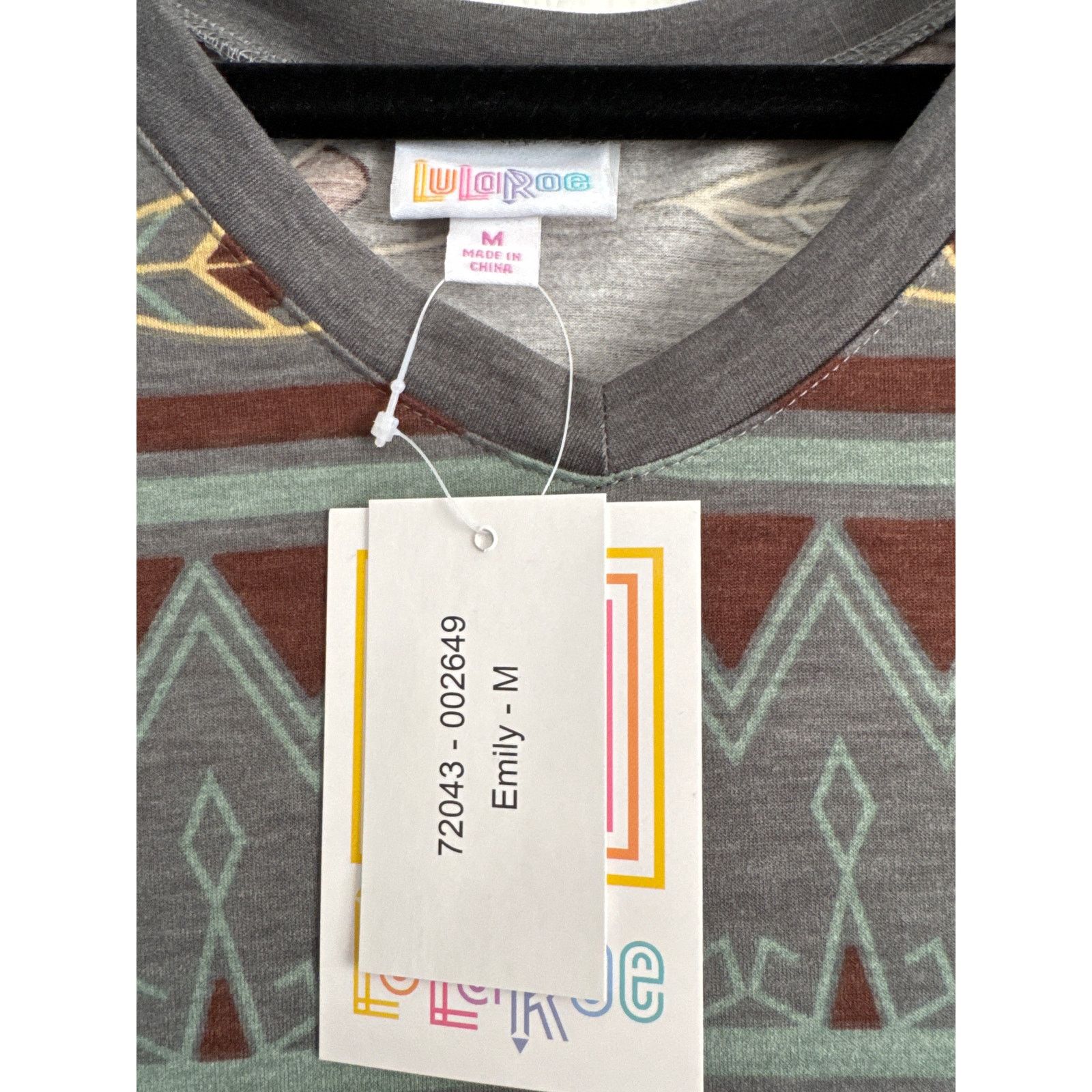 Other LuLaRoe Emily Aztec Print Long Sleeve Dress Gray Brown M Size M / US 6-8 / IT 42-44 - 5 Thumbnail