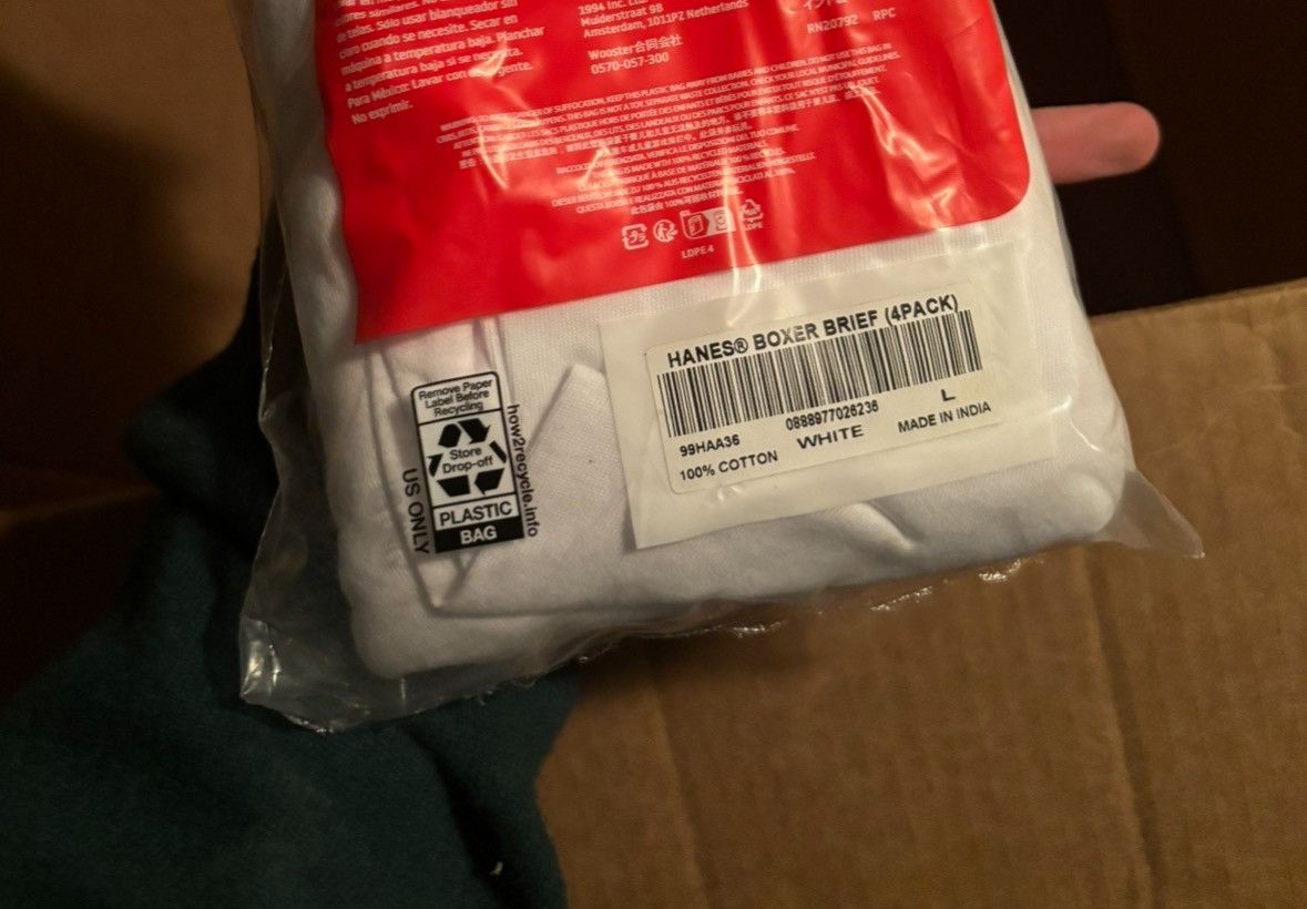 Supreme Supreme x Hanes Boxer Briefs (4 pack) - White - SIZE LARGE Size 34 - 2 Thumbnail