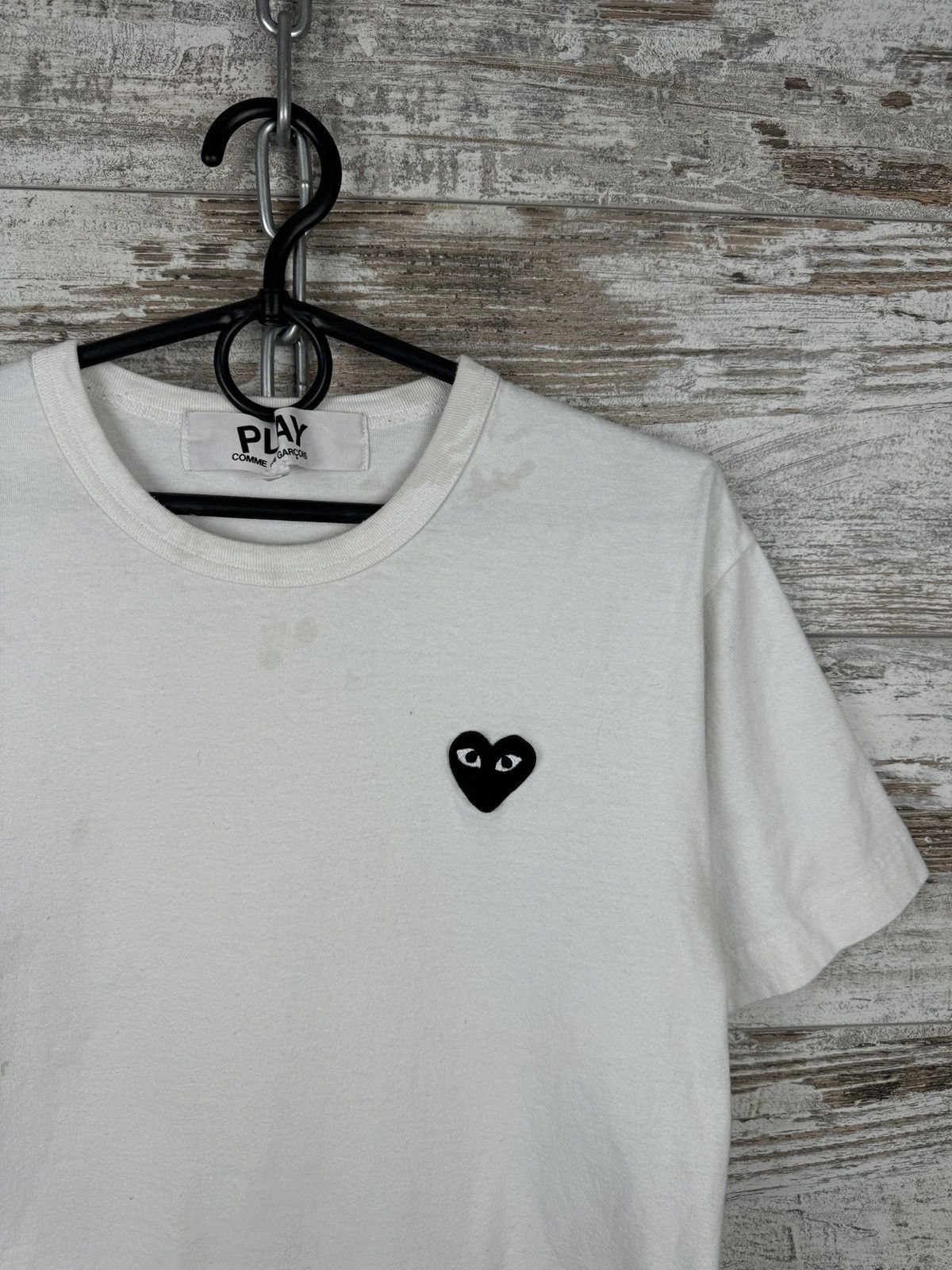 Comme des Garcons Men’s Distressed Play Comme des Garçons T-shirt tee Japanese Size US M / EU 48-50 / 2 - 2 Thumbnail