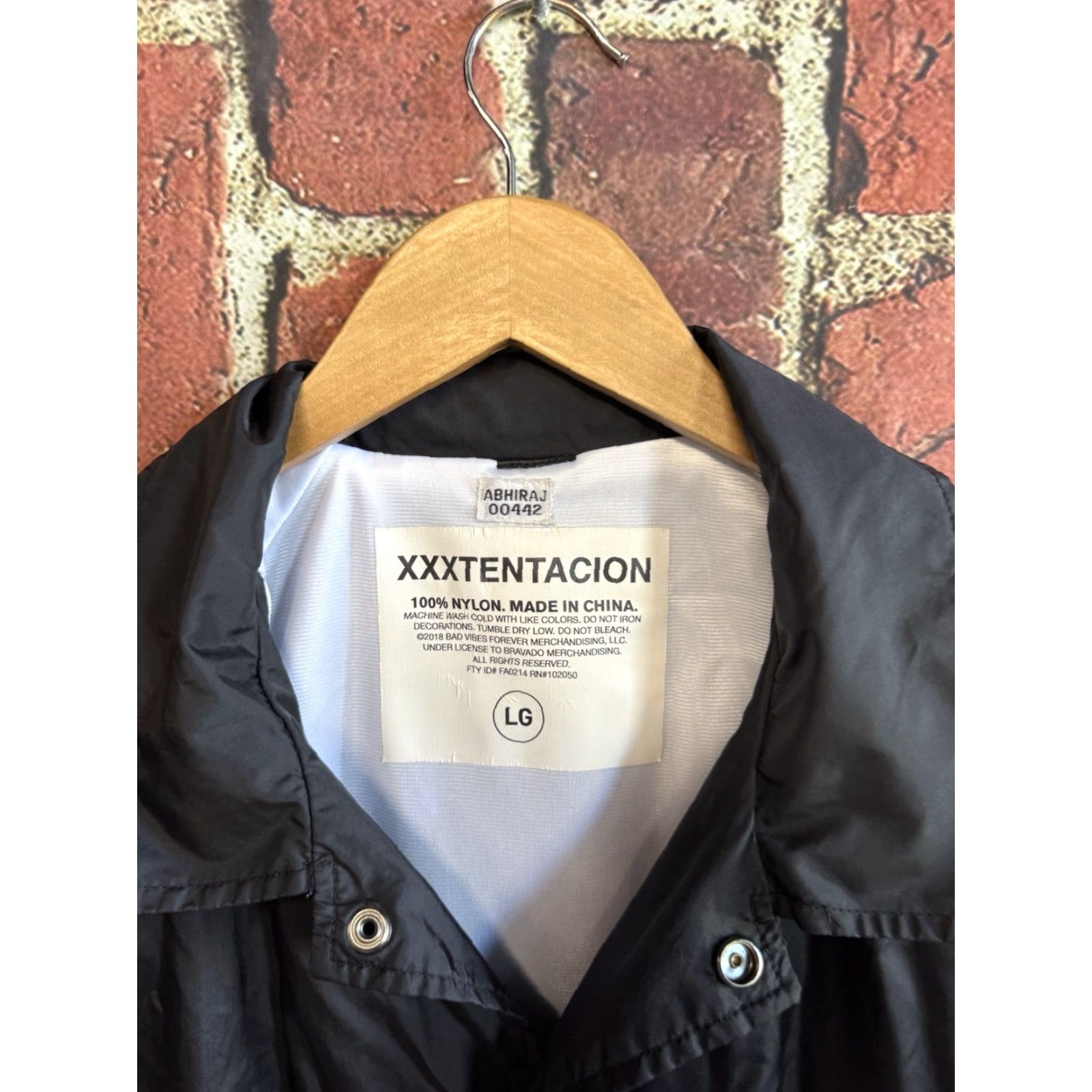 Vintage XXXTENTACION Skins Jacket Black Nylon Lined Size Large Windbreaker Casual Mens Regular Jacket Size US L / EU 52-54 / 3 - 3 Thumbnail