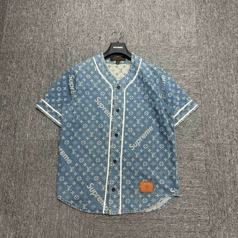 Louis Vuitton Louis Vuitton Supreme Denim Short Sleeve Shirt Size US XS / EU 42 / 0 - 1 Thumbnail