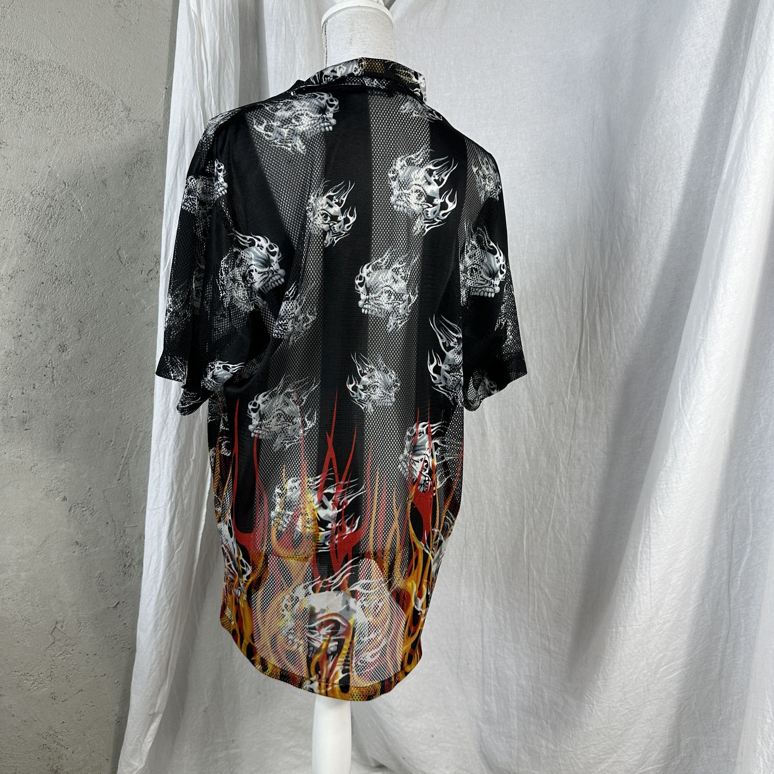 Vintage Vintage Oversize Avant Garde Fire Skull Y2K Summer Shirt Size US XL / EU 56 / 4 - 2 Thumbnail