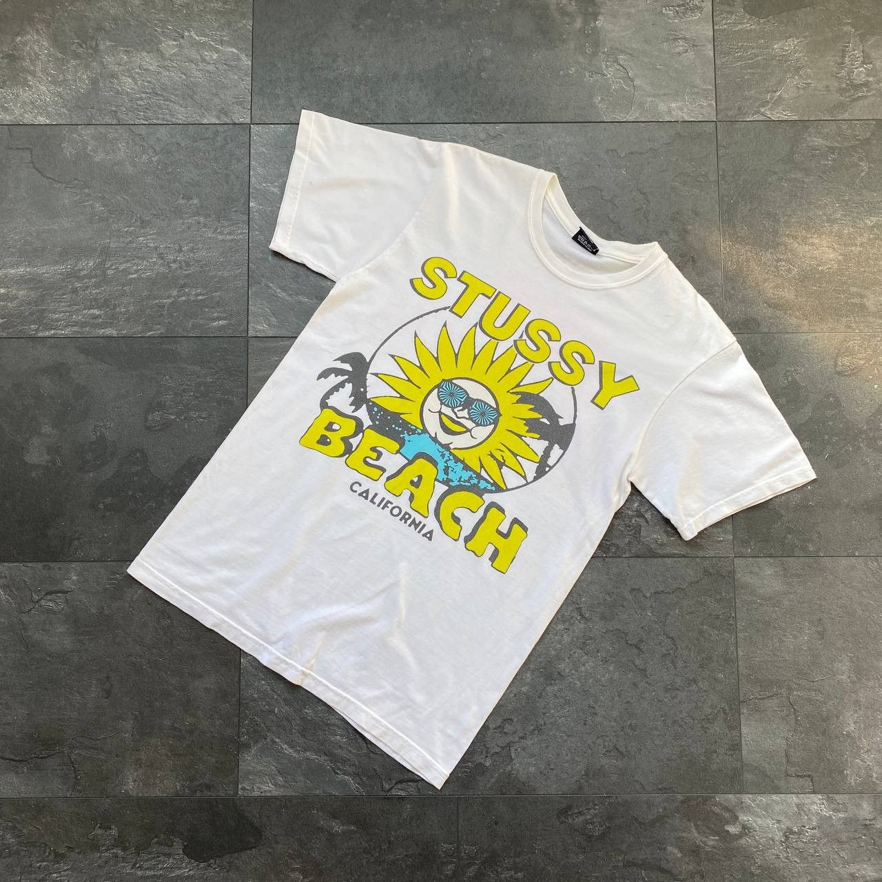 Streetwear × Stussy × Vintage Rare stussy big logo tee shirt Beach California Size US S / EU 44-46 / 1 - 1 Thumbnail