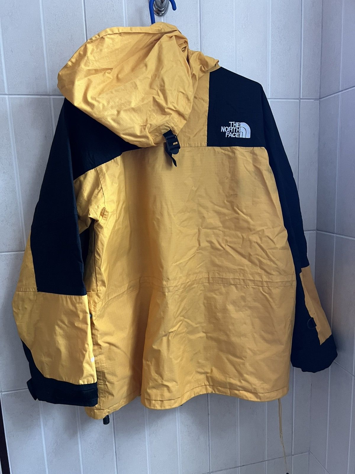 The North Face Vintage North Face Gore Tex Pale Yellow Jacket Size US M / EU 48-50 / 2 - 4 Thumbnail