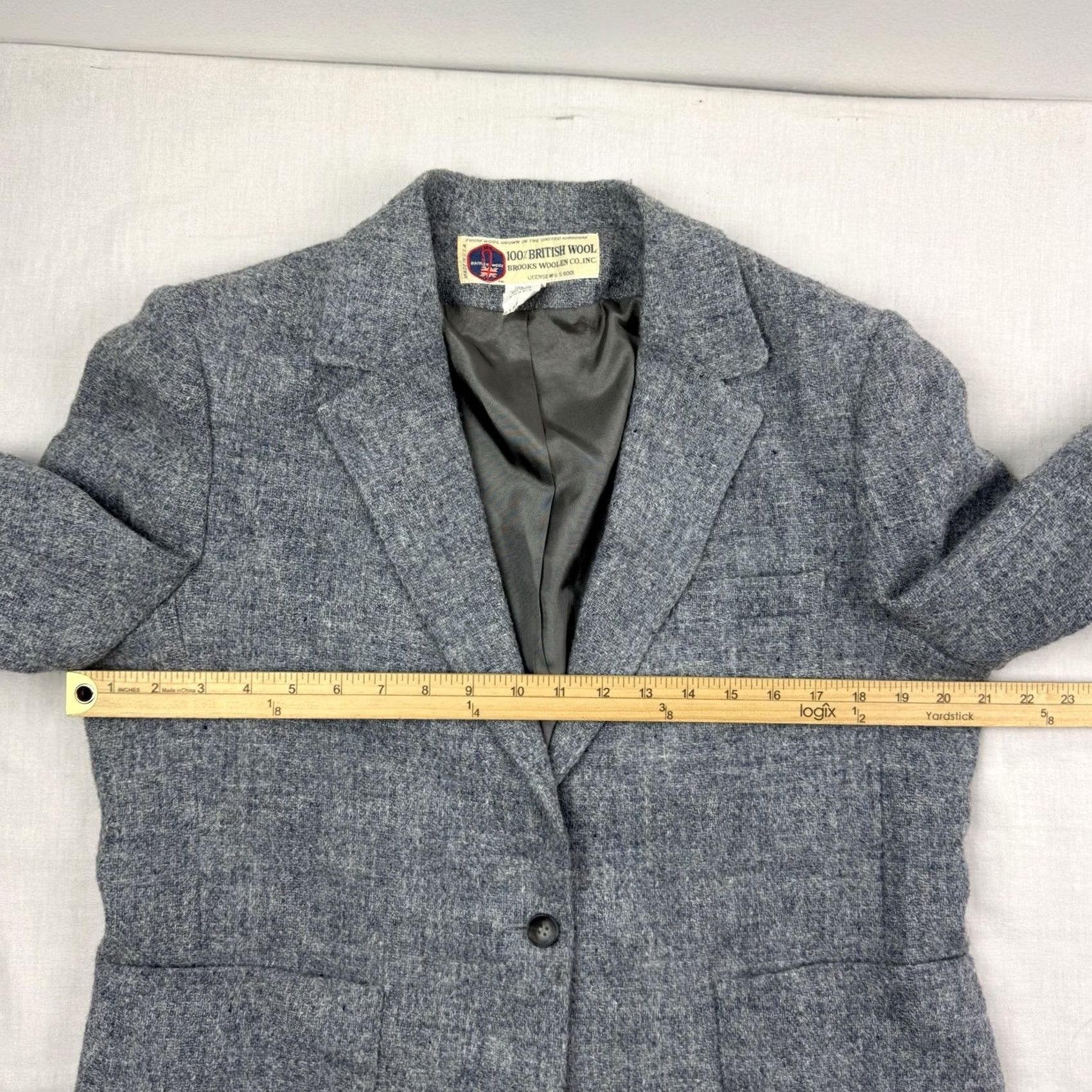 Brooks VINTAGE Brooks Woolen Co Blazer Womens 100% Wool Tweed Lined Sz 16 Gray Long Sleeve Buttoned Casual Business Workwear Preppy, American, 90s Womens Size XXL / US 16-18 / IT 52-54 - 7 Thumbnail