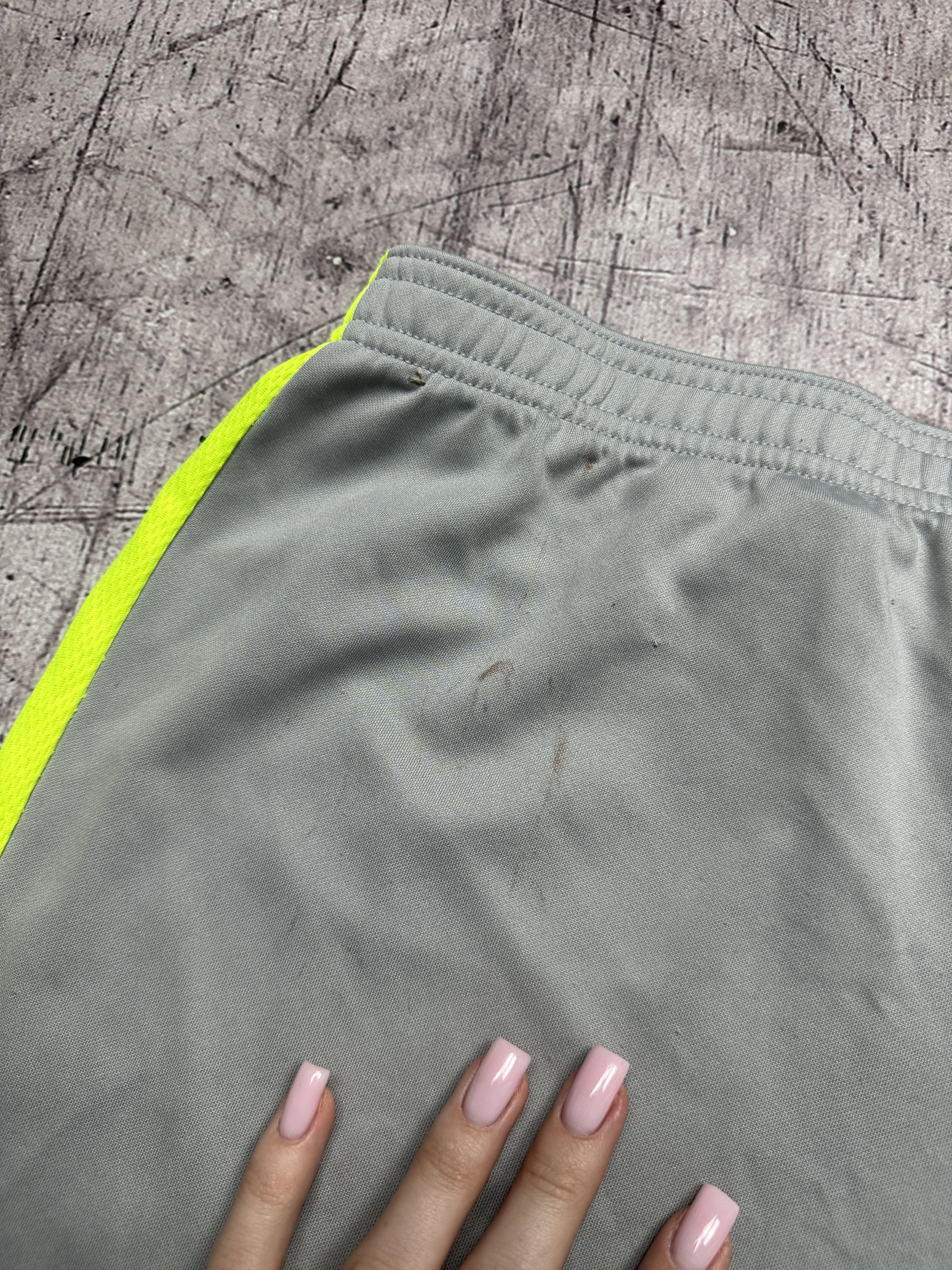 Nike Nike Dri Fit Mens Shorts Size US 34 / EU 50 - 9 Thumbnail