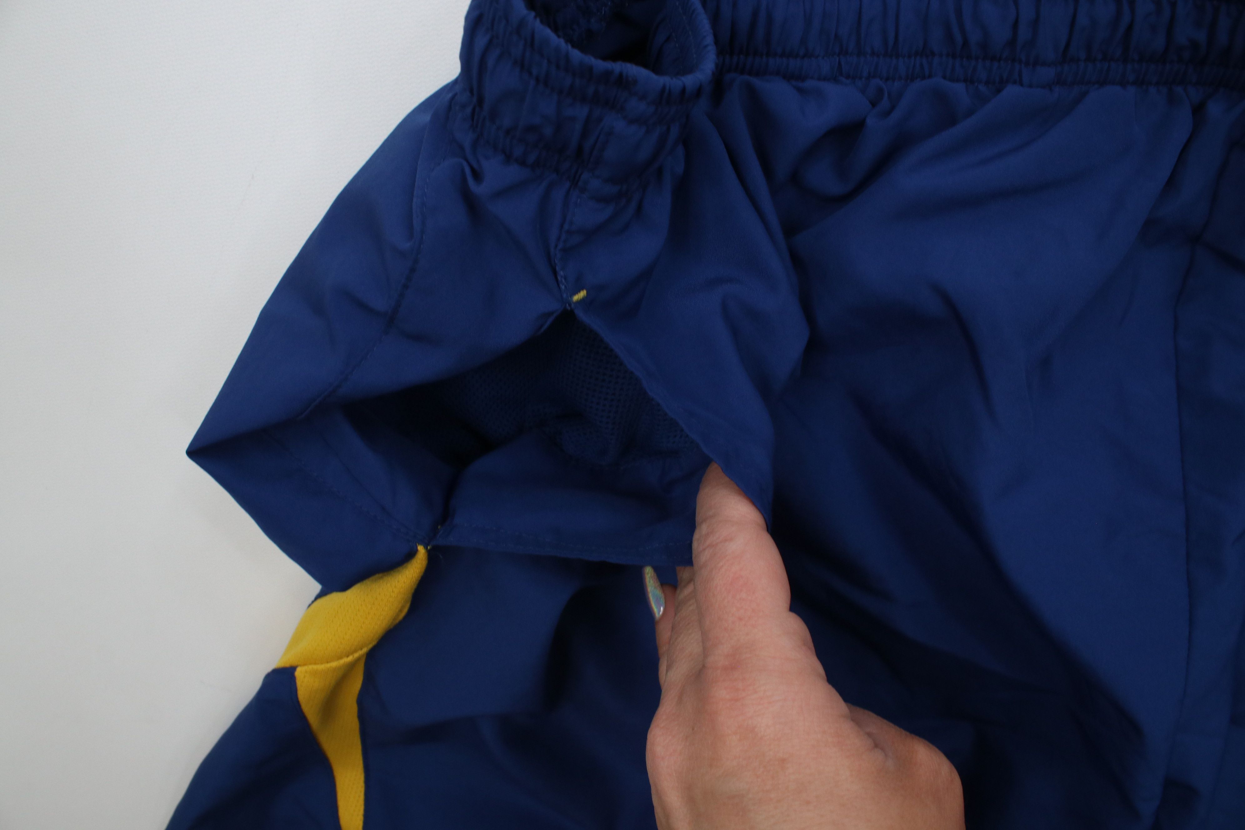 Champion Vintage 90s Y2K Champion Logo Running Jogging Soccer Shorts Size US 38 / EU 54 - 6 Thumbnail