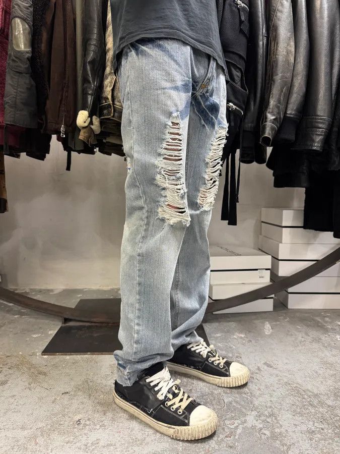 Dolce & Gabbana 2000s Dolce & Gabbana Distressed Denim Jeans Size US 31 - 2 Thumbnail