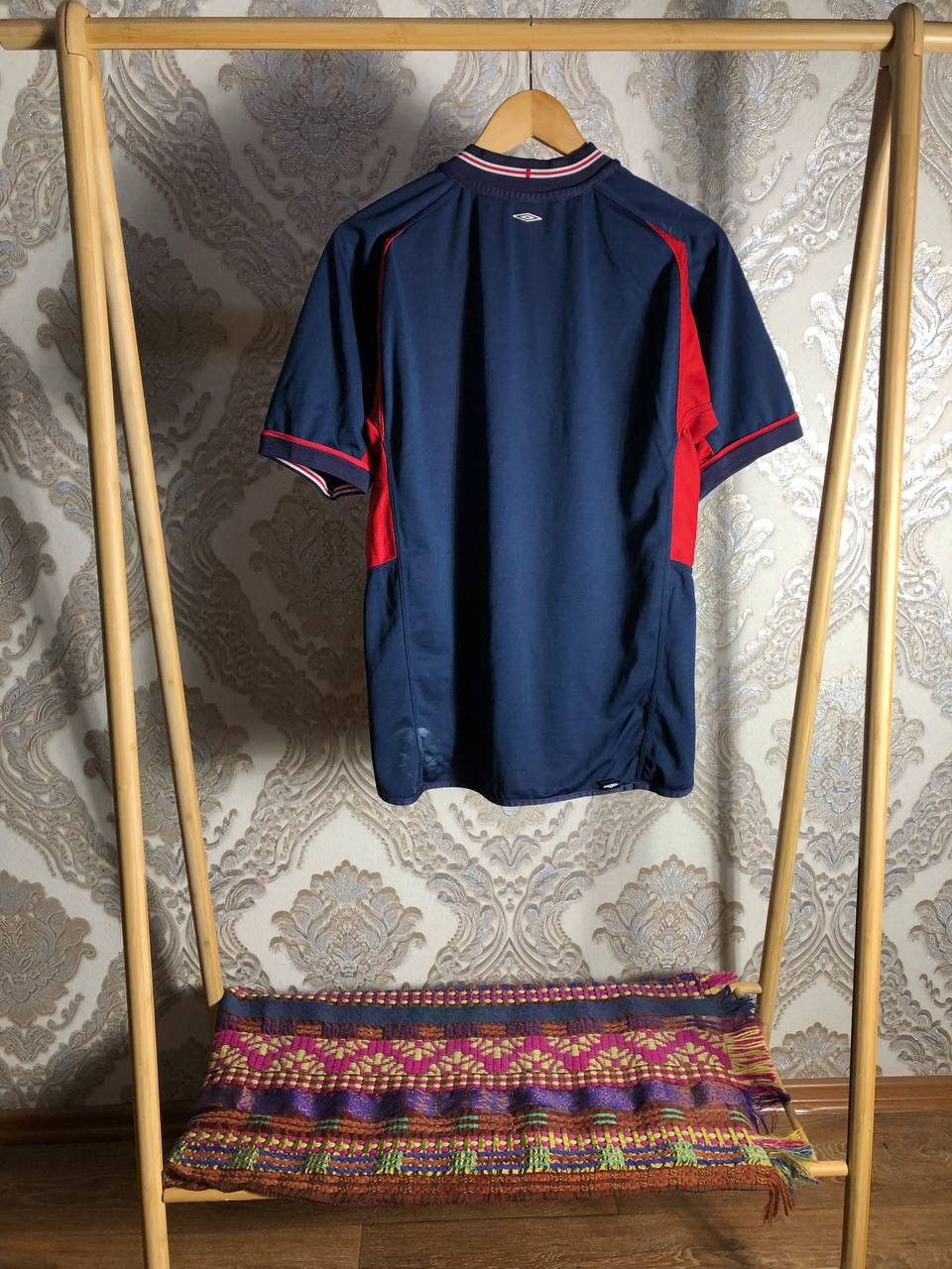 Umbro VINTAGE UMBRO ENGLAND RETRO SOCCER JERSEY MANCHESTER Y2K 90s Size US XL / EU 56 / 4 - 8 Thumbnail