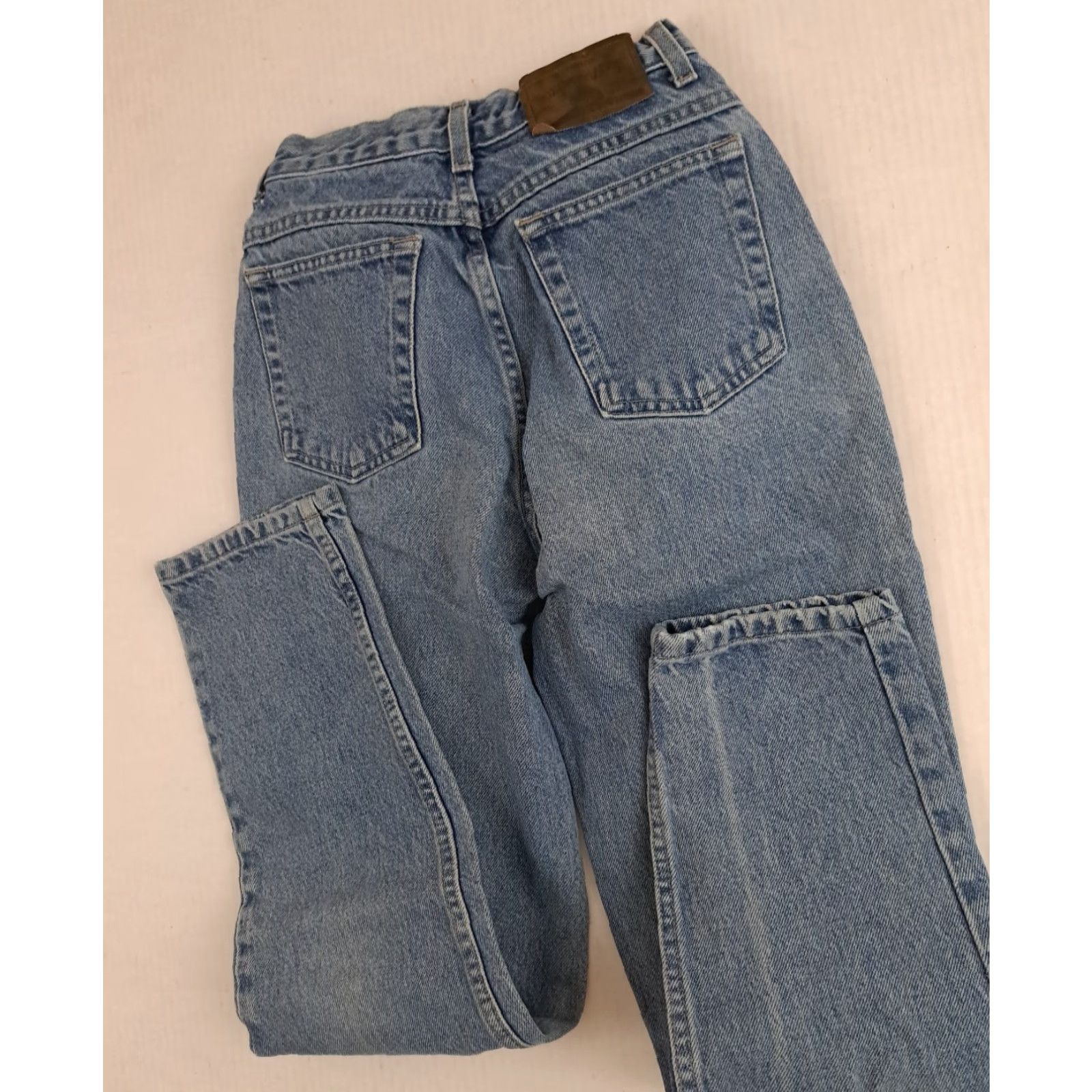 Vintage VINTAGE St. Johns Bay Jeans Woman Petite 4 Medium Blue Denim 5-Pocket Regular Fit Straight Jeans Womens Size 27" / US 4 / IT 40 - 6 Thumbnail