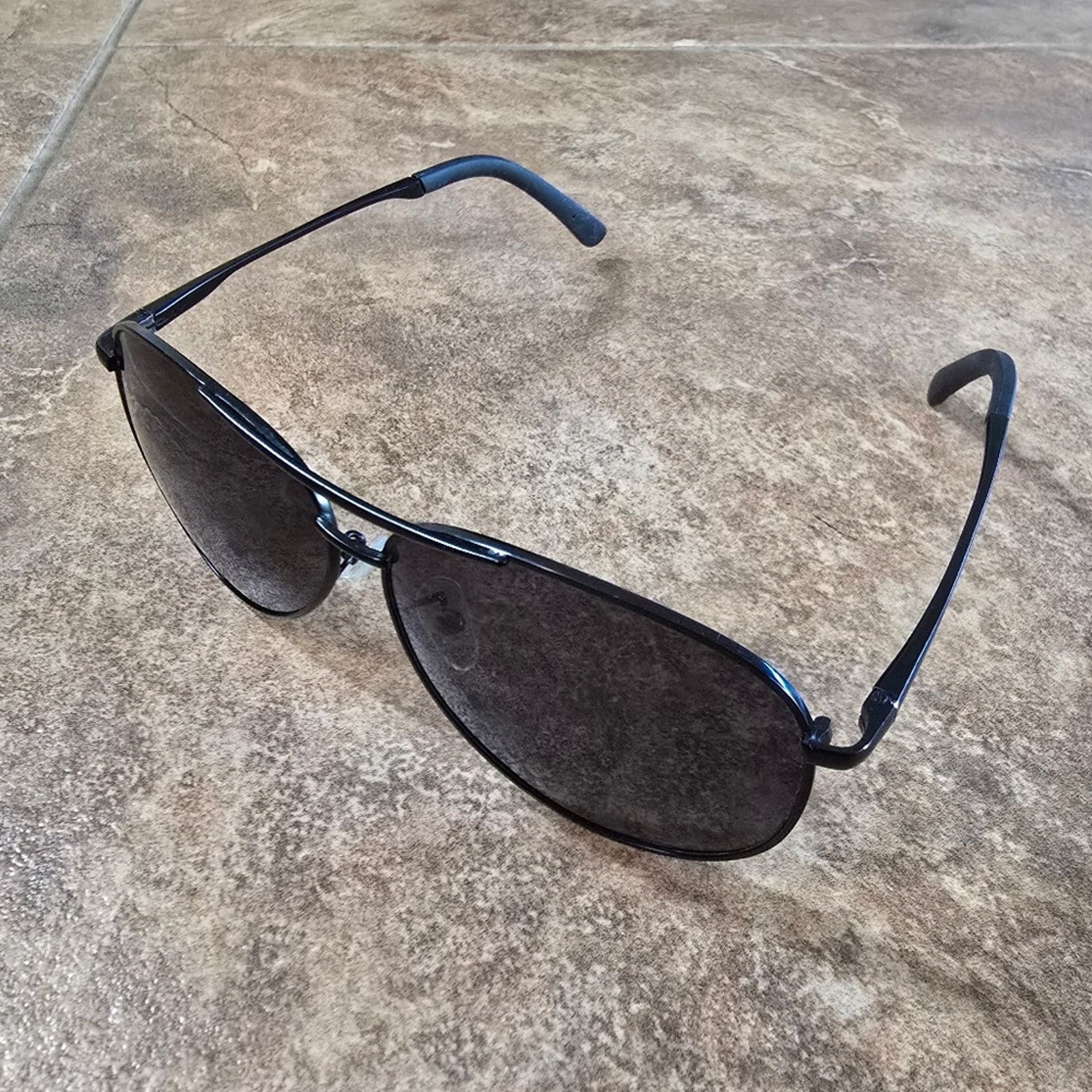 Other Black Classic Aviator Sunglasses Size ONE SIZE - 1 Thumbnail