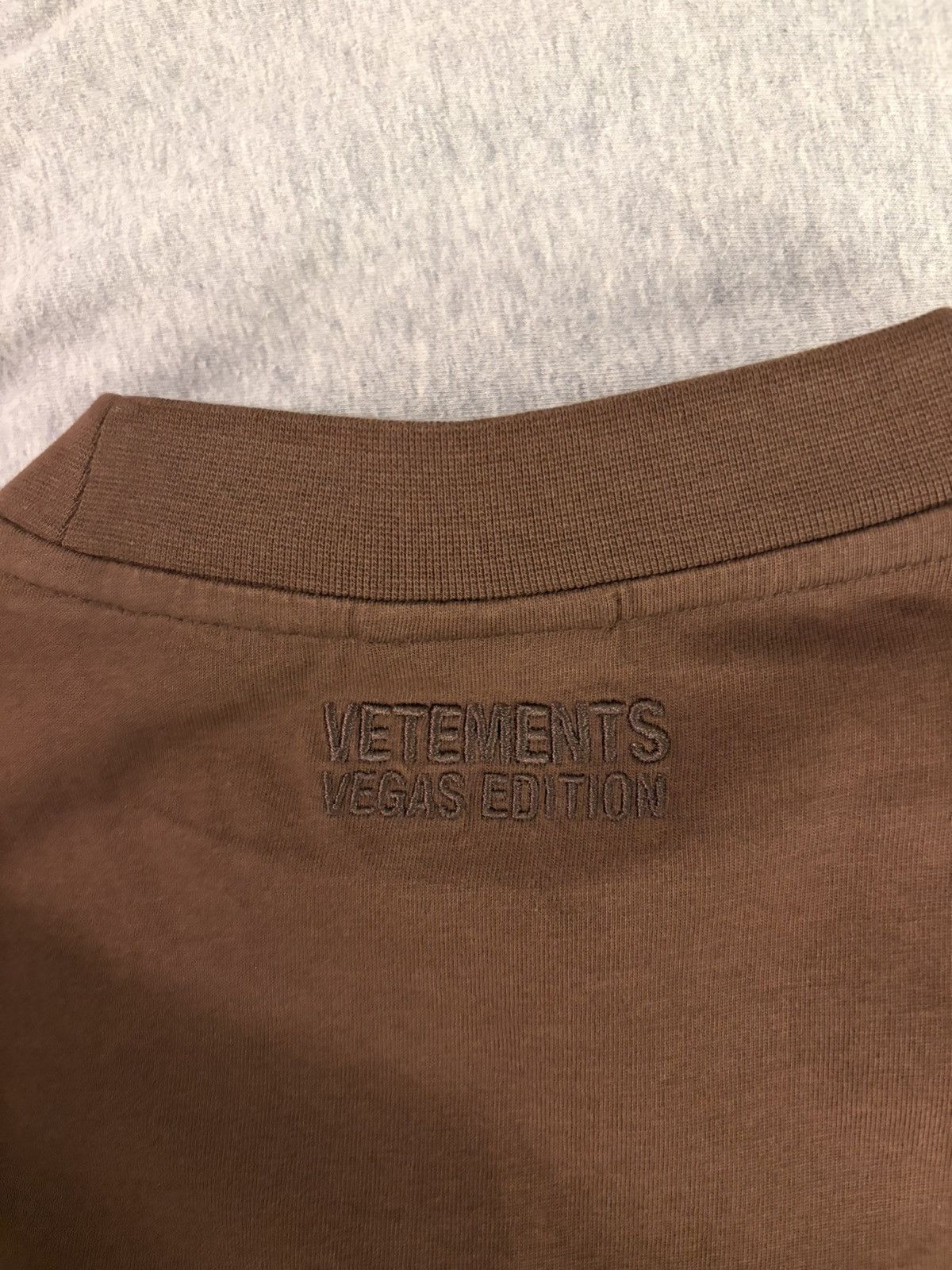 Travis Scott × Vetements Vetements x Travis Scott x Complex Con Lucky Tee Size US L / EU 52-54 / 3 - 6 Thumbnail