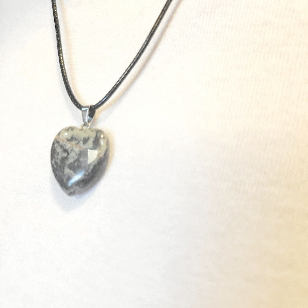 Handmade Natural Brown Jasper Crystal Heart-Shaped Pendant Necklace Size ONE SIZE - 4 Thumbnail