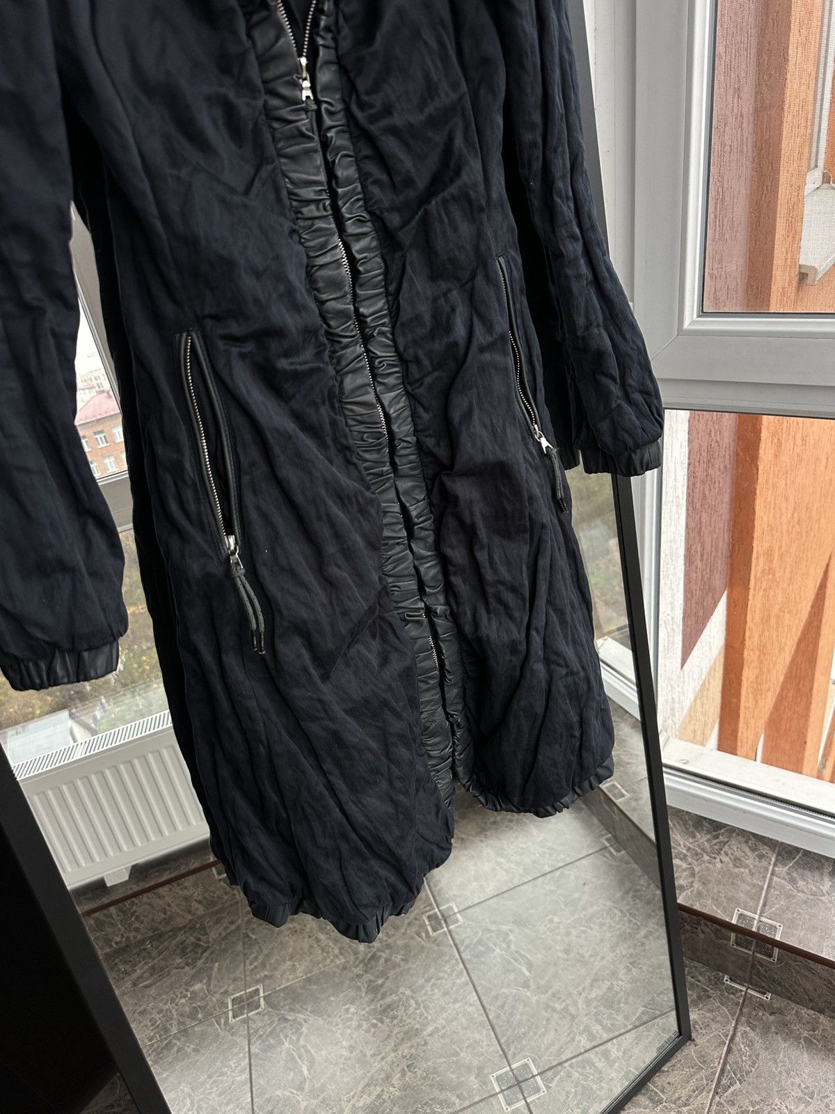 JET SET JetSet Black Woman Avant-Garde with Leather Trim & Ruching Size M / US 6-8 / IT 42-44 - 6 Thumbnail