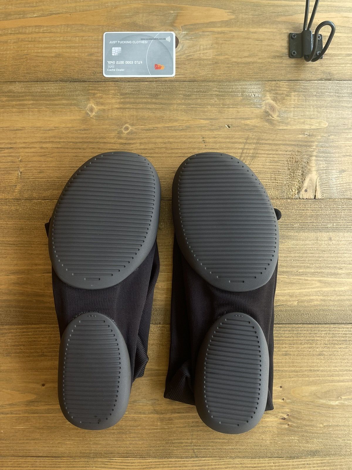 YEEZY PODS Slip Ons
