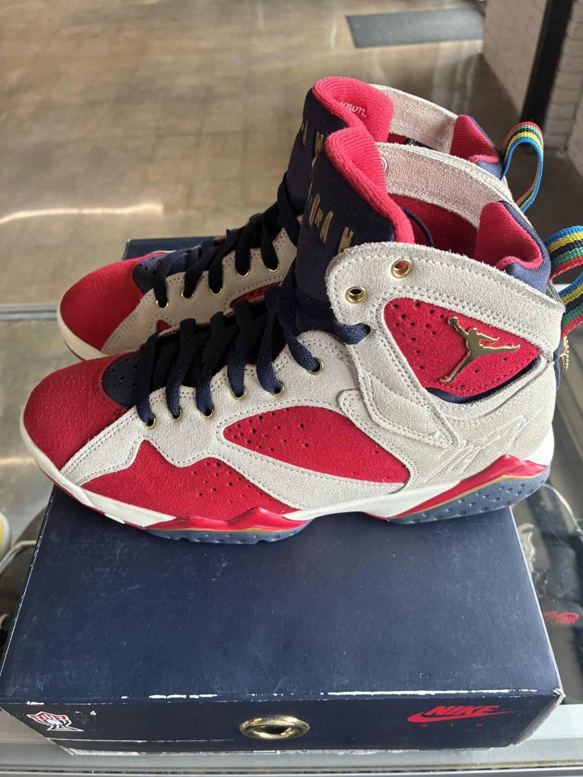Nike Jordan 7 Trophy Room New Sheriff In Town Size US 9 / EU 42 - 2 Thumbnail