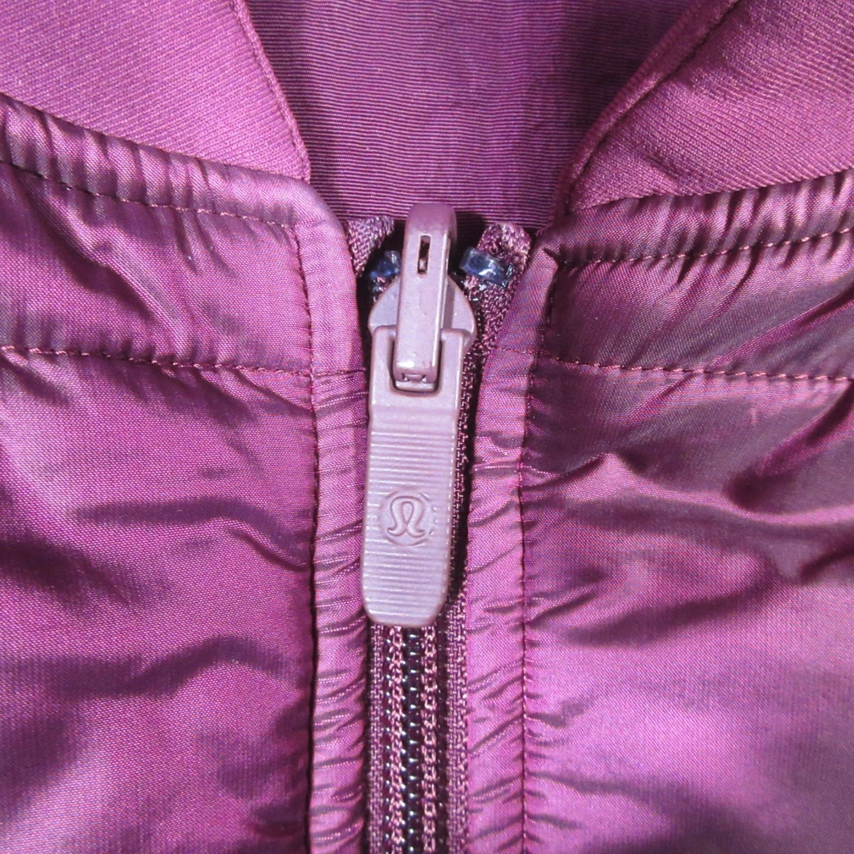Lululemon Lululemon Puffer Jacket Womens L Magenta Reversible Shiny Blade Collar Primaloft Size L / US 10 / IT 46 - 5 Thumbnail