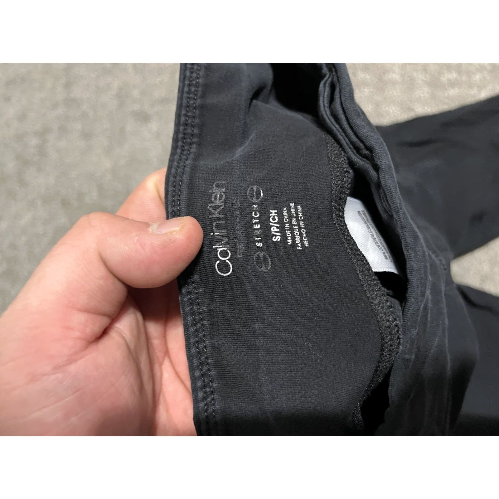 Calvin Klein Calvin Klein Performance Capris Womens S Black Leggings Spellout Logo Quick Dry Size 28" / US 6 / IT 42 - 5 Thumbnail