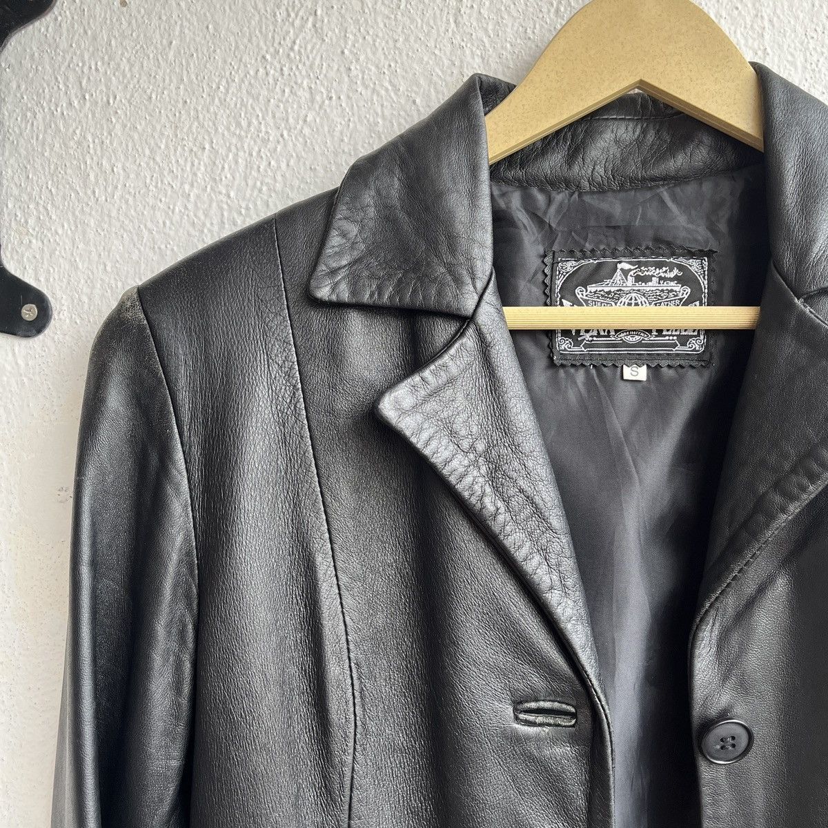 Leather × Vera Pelle Vintage Vera Pelle Long Coat Designer Leather Jacket Italy Size US S / EU 44-46 / 1 - 5 Thumbnail