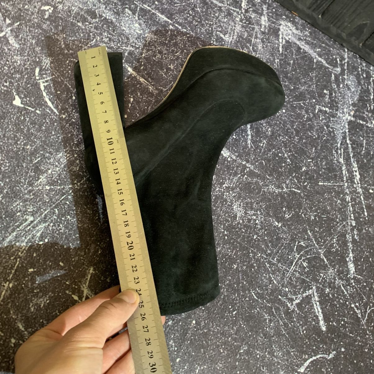 Miu Miu Miu Miu Women’s Black Suede Heels Size 39 Size US 9 / IT 39 - 17 Thumbnail