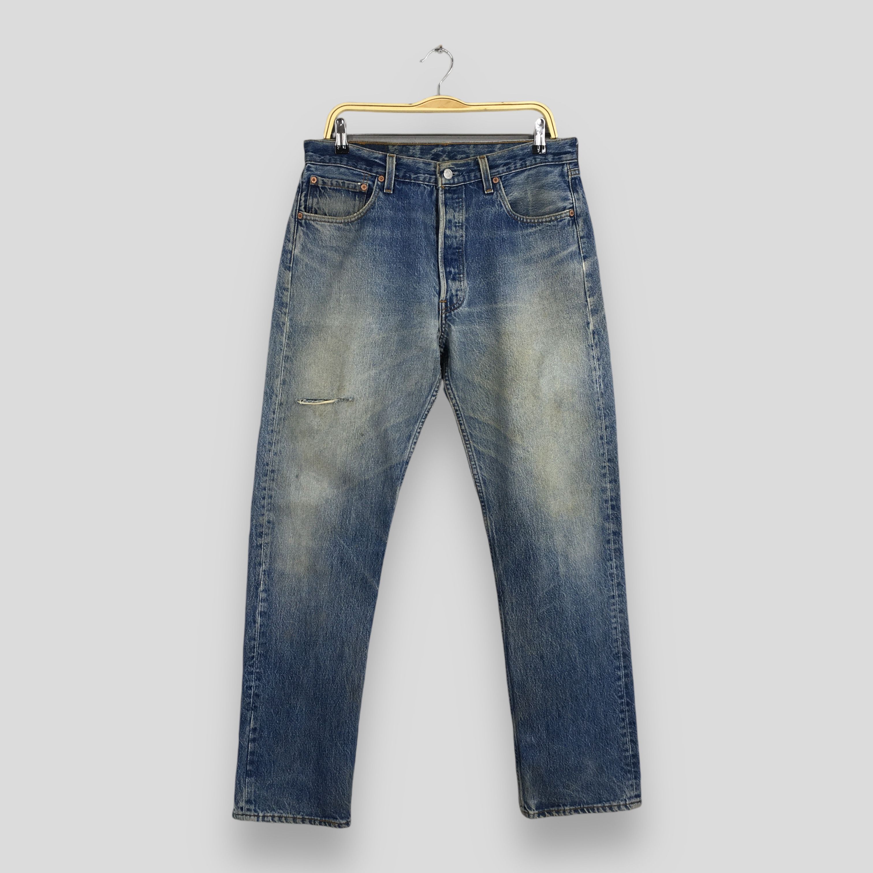 Size 32x29.5 Vintage 90s Levi's 501 Faded Blue Jeans