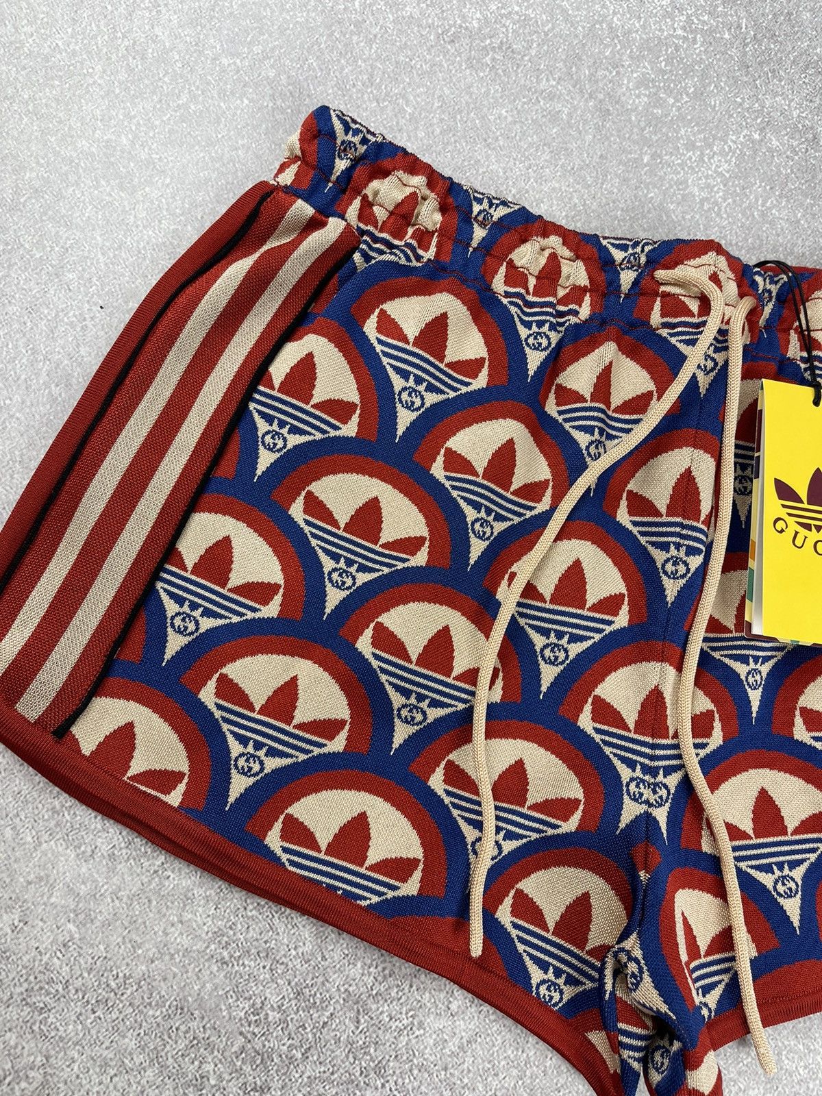 Gucci Adidas x Gucci Jacquard Shorts Red/Blue Size L Size 28" / US 6 / IT 42 - 2 Thumbnail