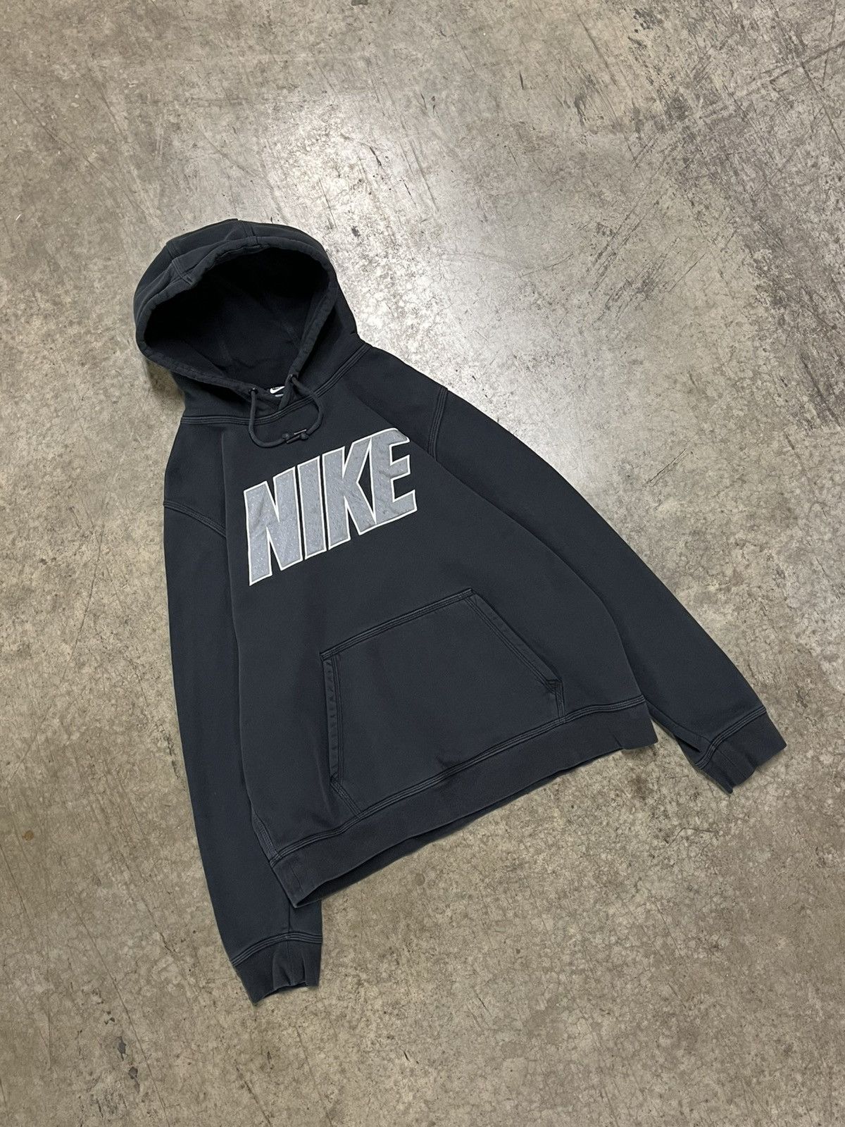 Nike × Vintage Vintage Nike spell out hoodie streetwear hype rare y2k Size US L / EU 52-54 / 3 - 3 Thumbnail