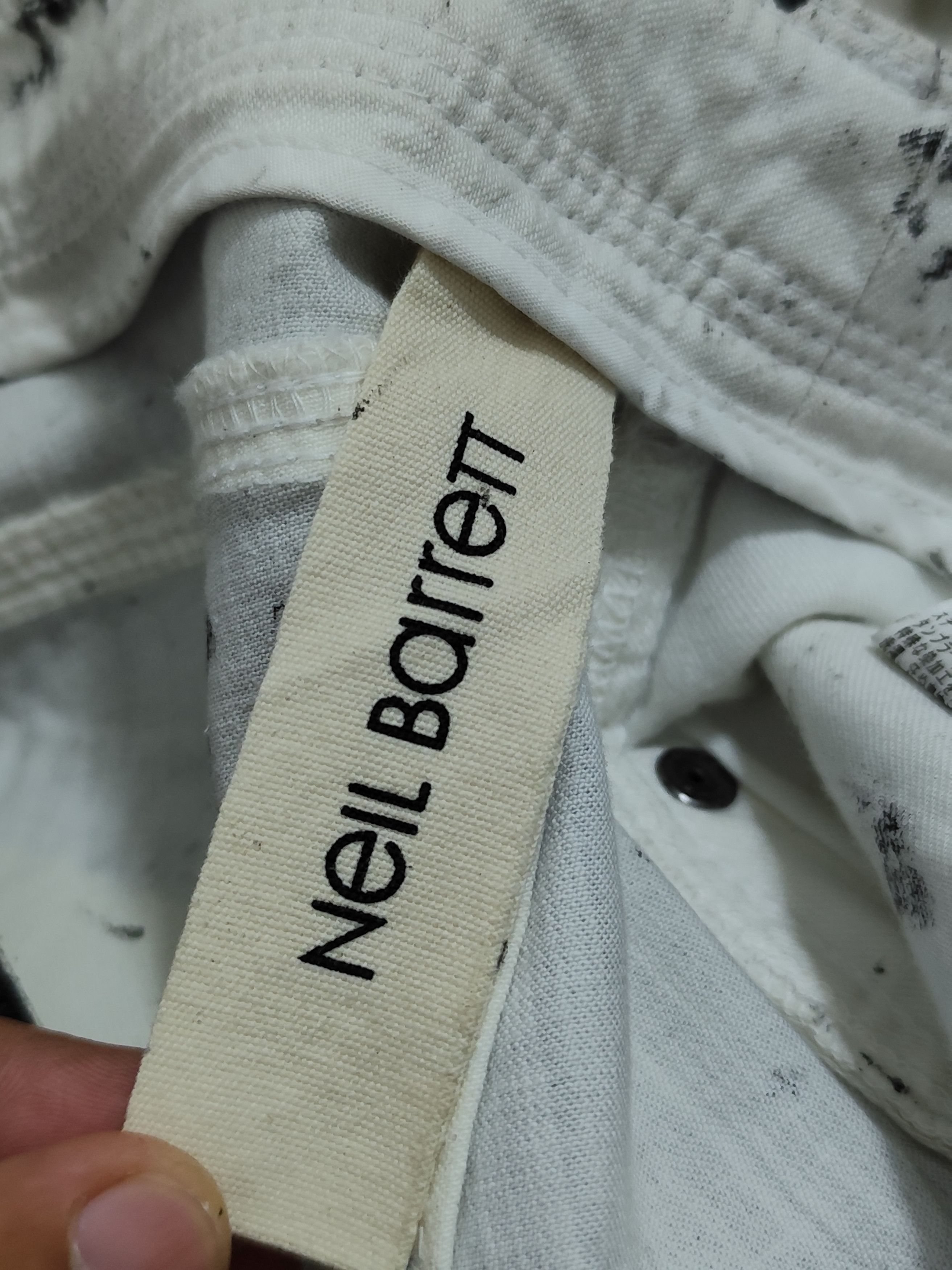 Neil Barrett NEIL BARRETT STRAIGHT CUT WAX COATED JEANS Size 27" / US 4 / IT 40 - 12 Thumbnail