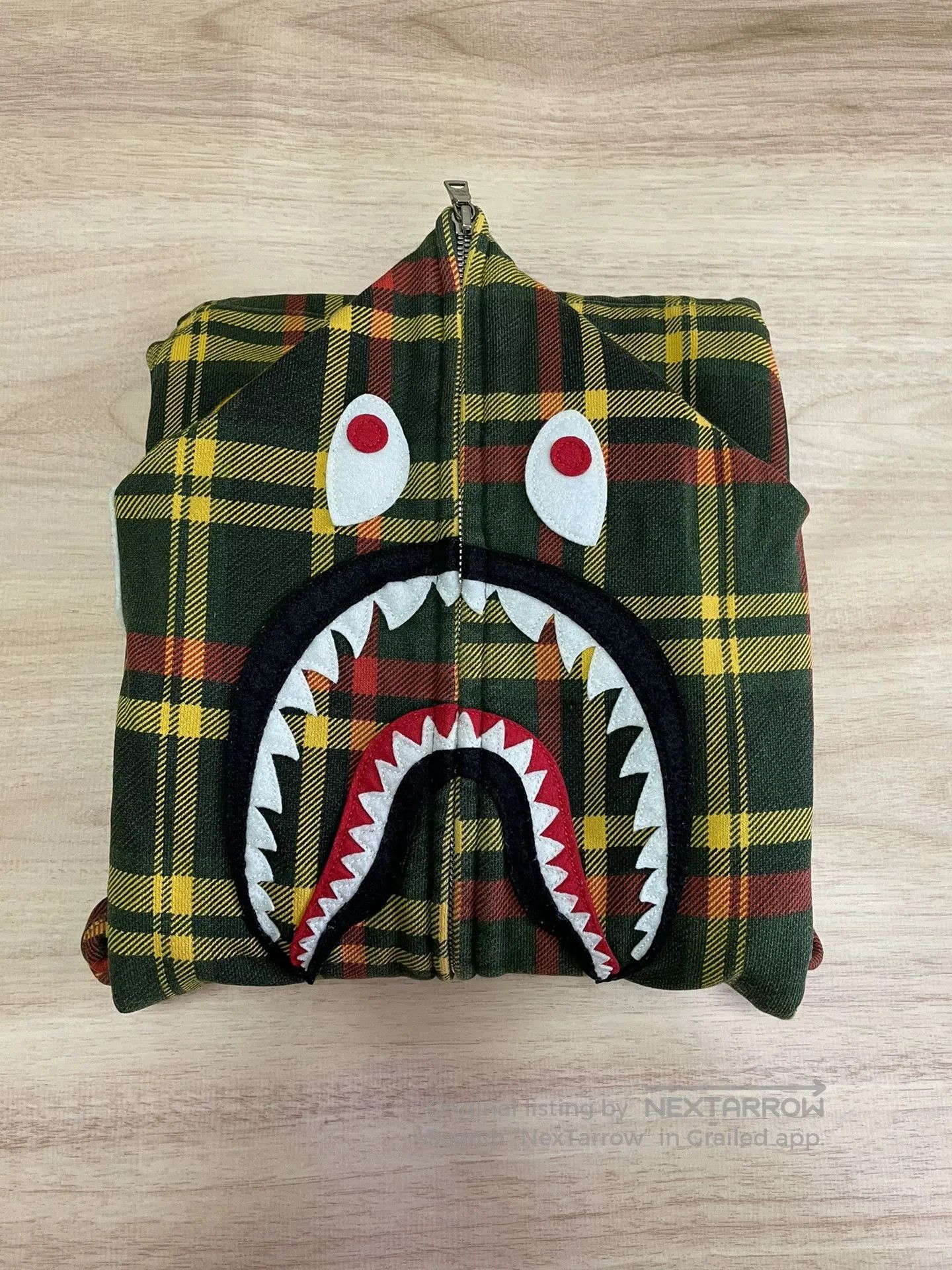 Bape bape plaid shark hoodie size s. Size US S / EU 44-46 / 1 - 5 Thumbnail