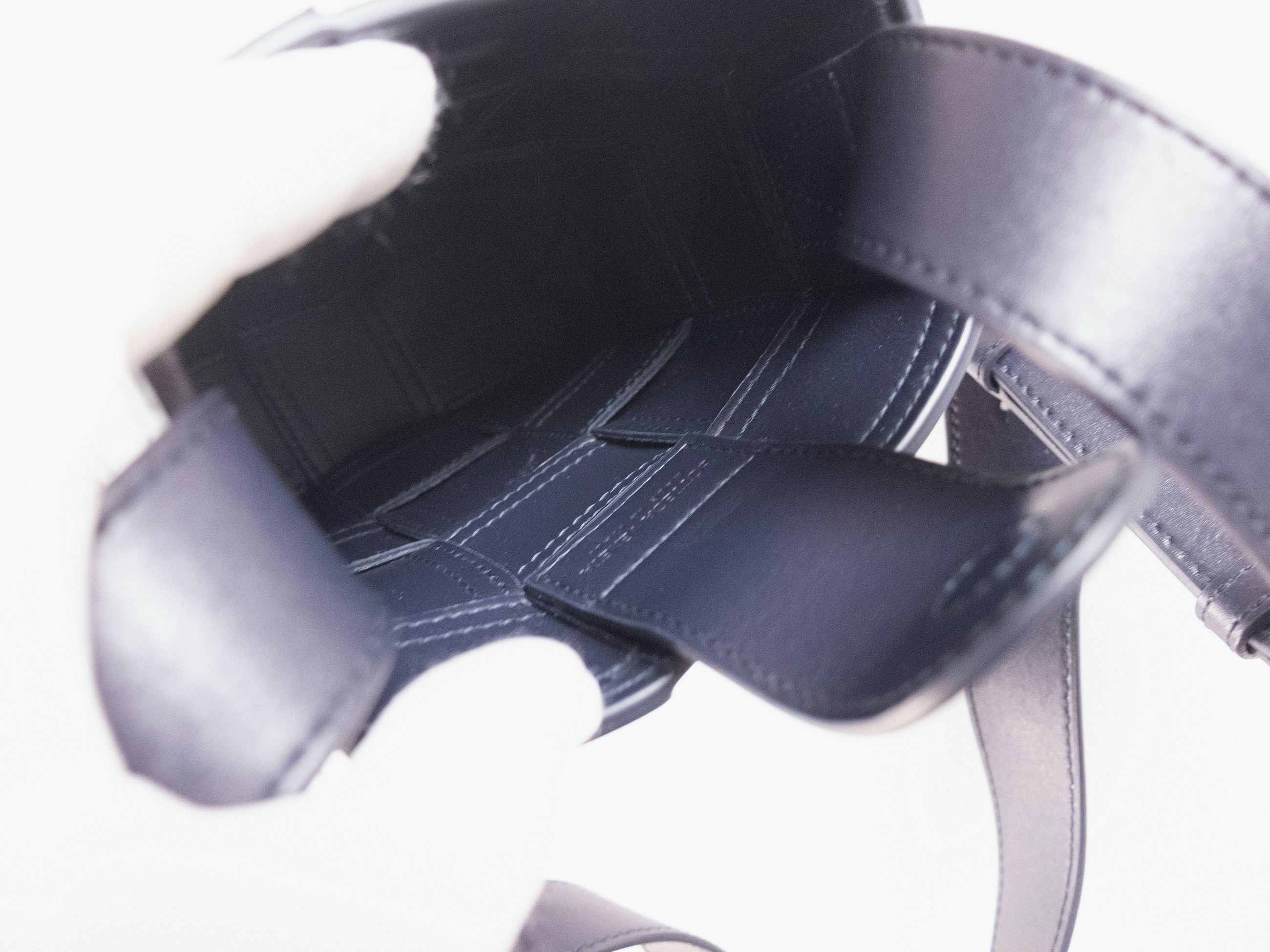 Bottega Veneta BOTTEGA VENETA Cassette dark blue leather crossbody mini bag Size ONE SIZE - 8 Thumbnail