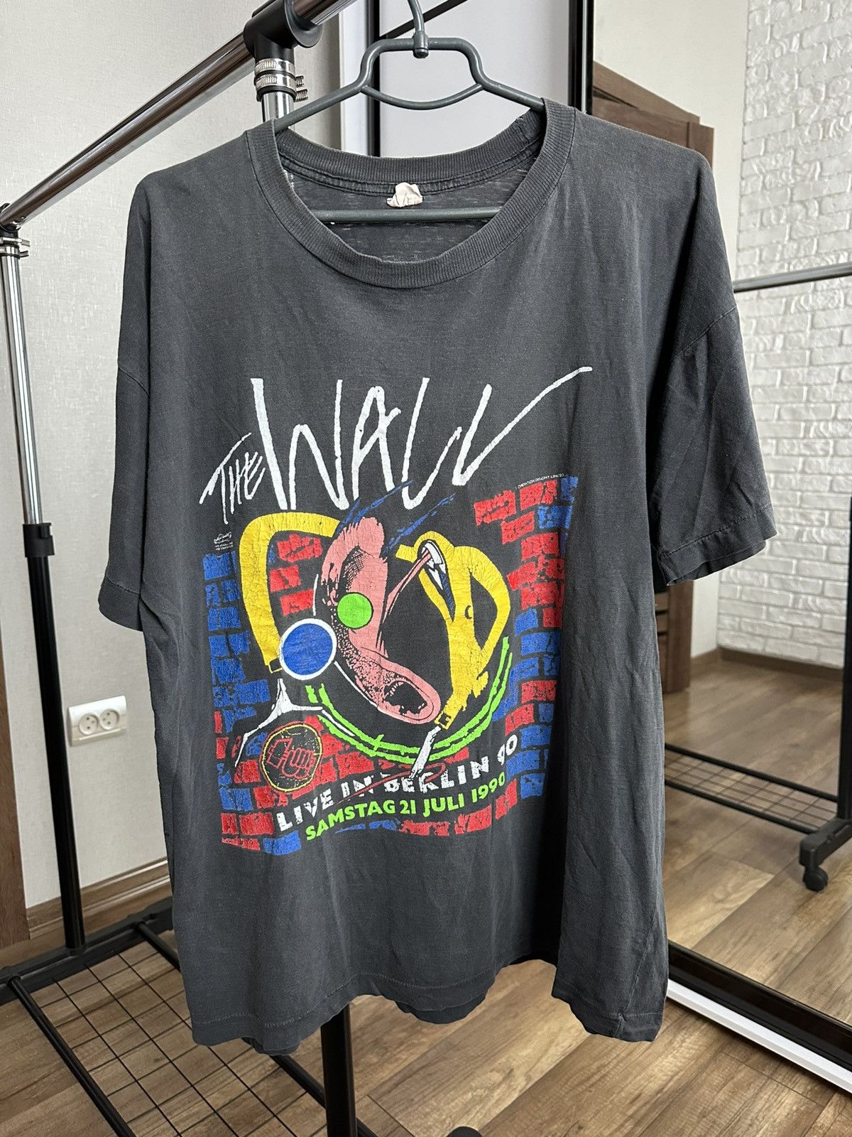1990 Pink Floyd The Wall Berlin Tour T-Shirt Vintage Band